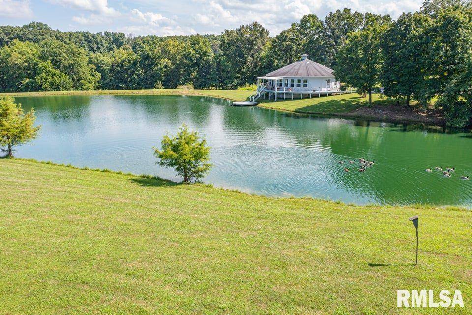 Mt Vernon, IL 62864,14290 E WINDSONG RD