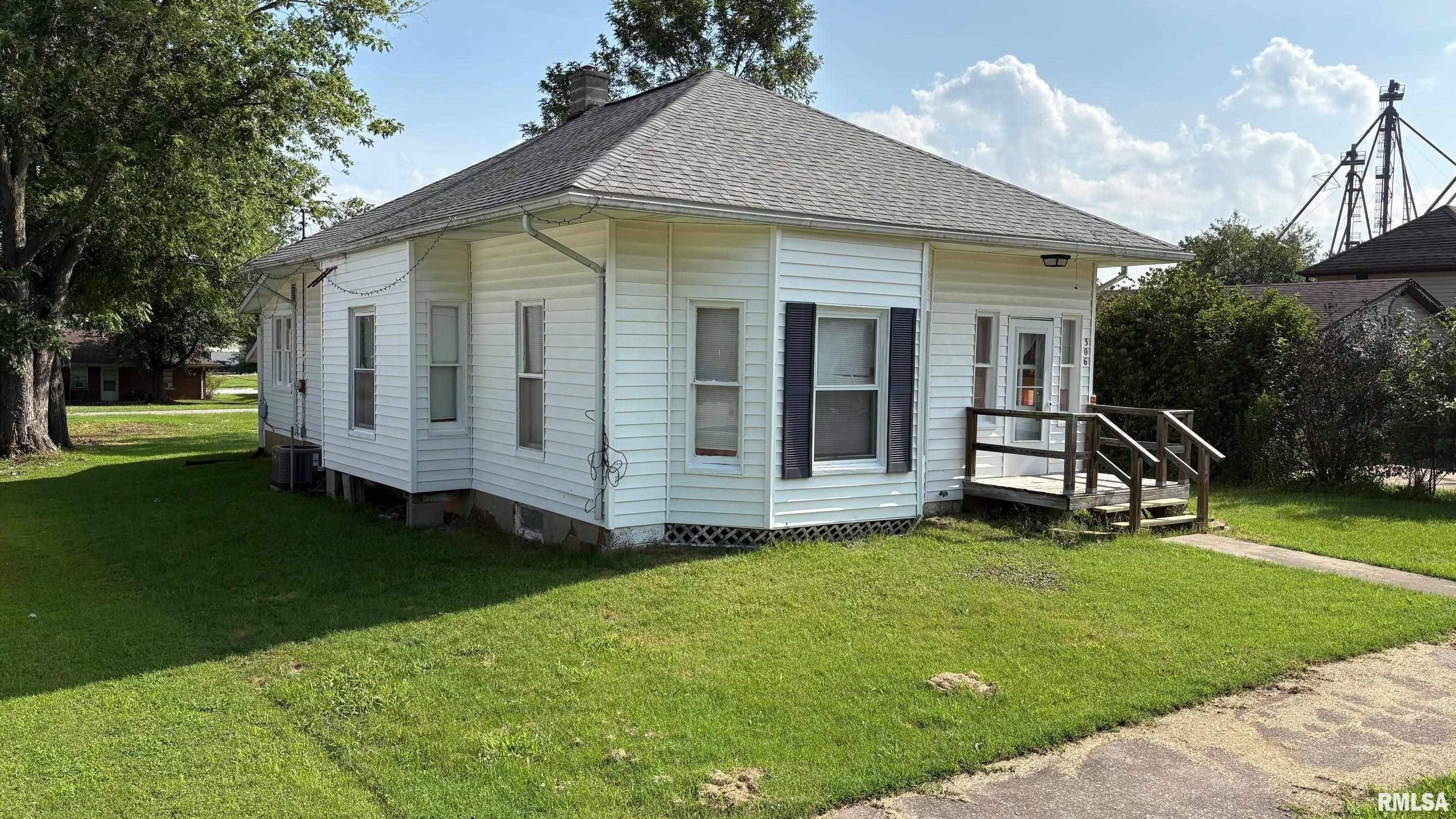 Percy, IL 62272,306 W PLUM ST