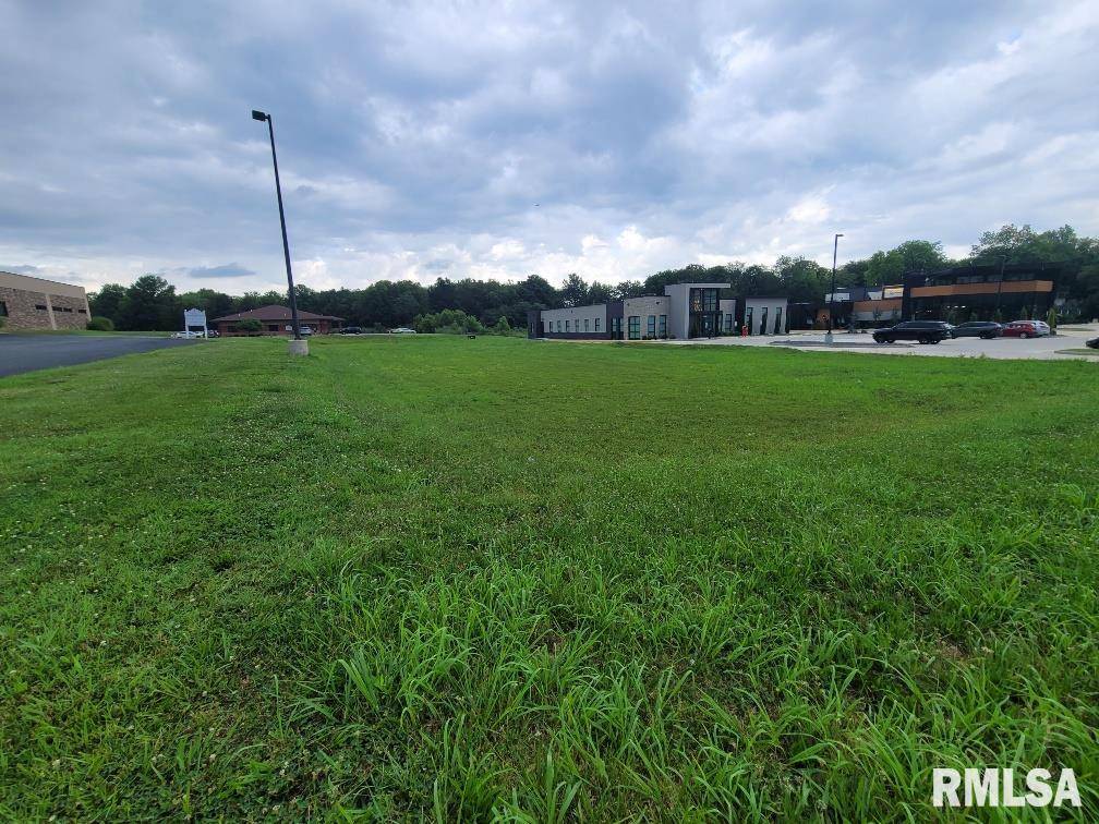 Mt Vernon, IL 62864,3128 Veterans Memorial DR