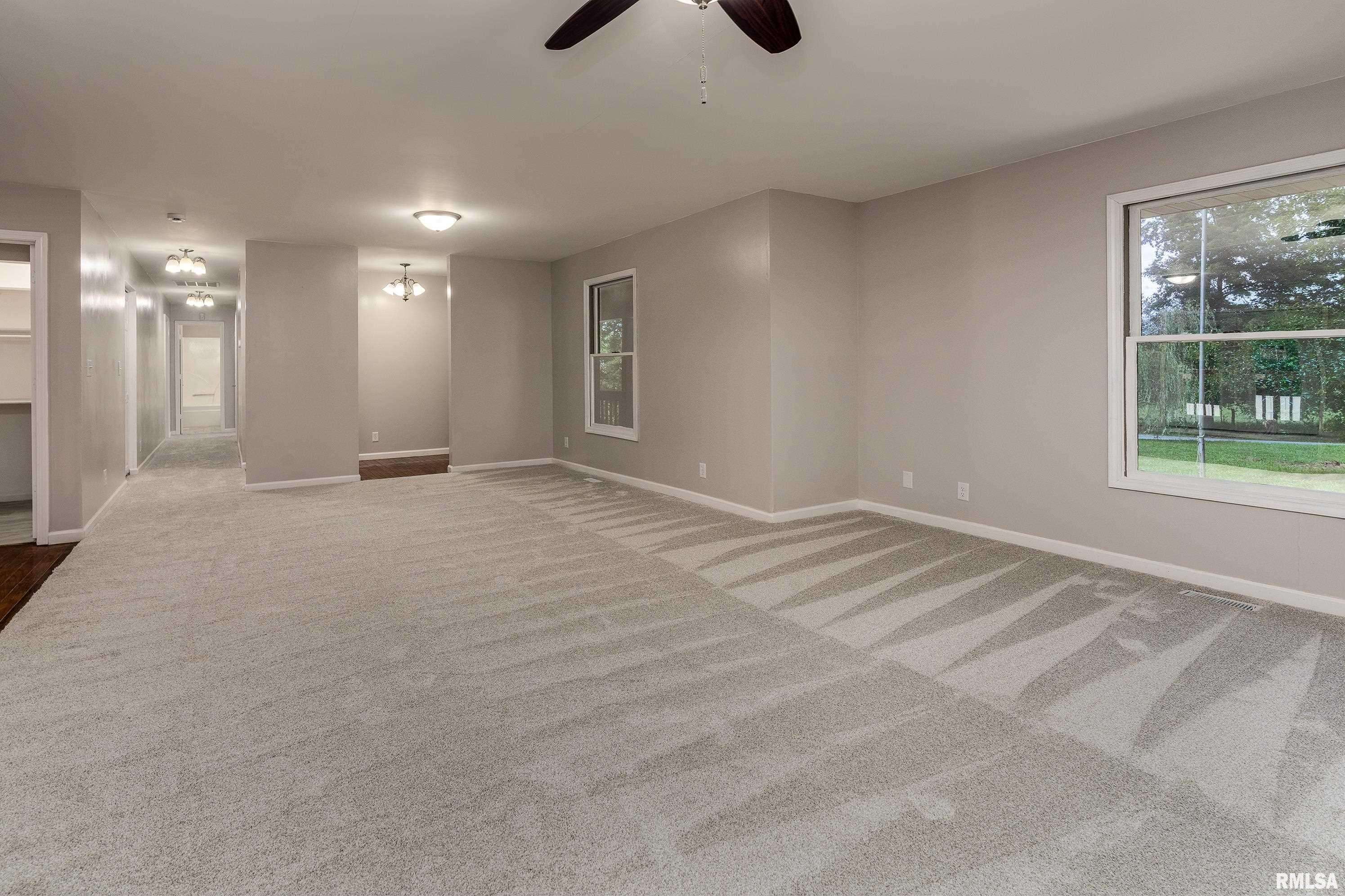 Marion, IL 62959,17937 Caplinger Pond RD