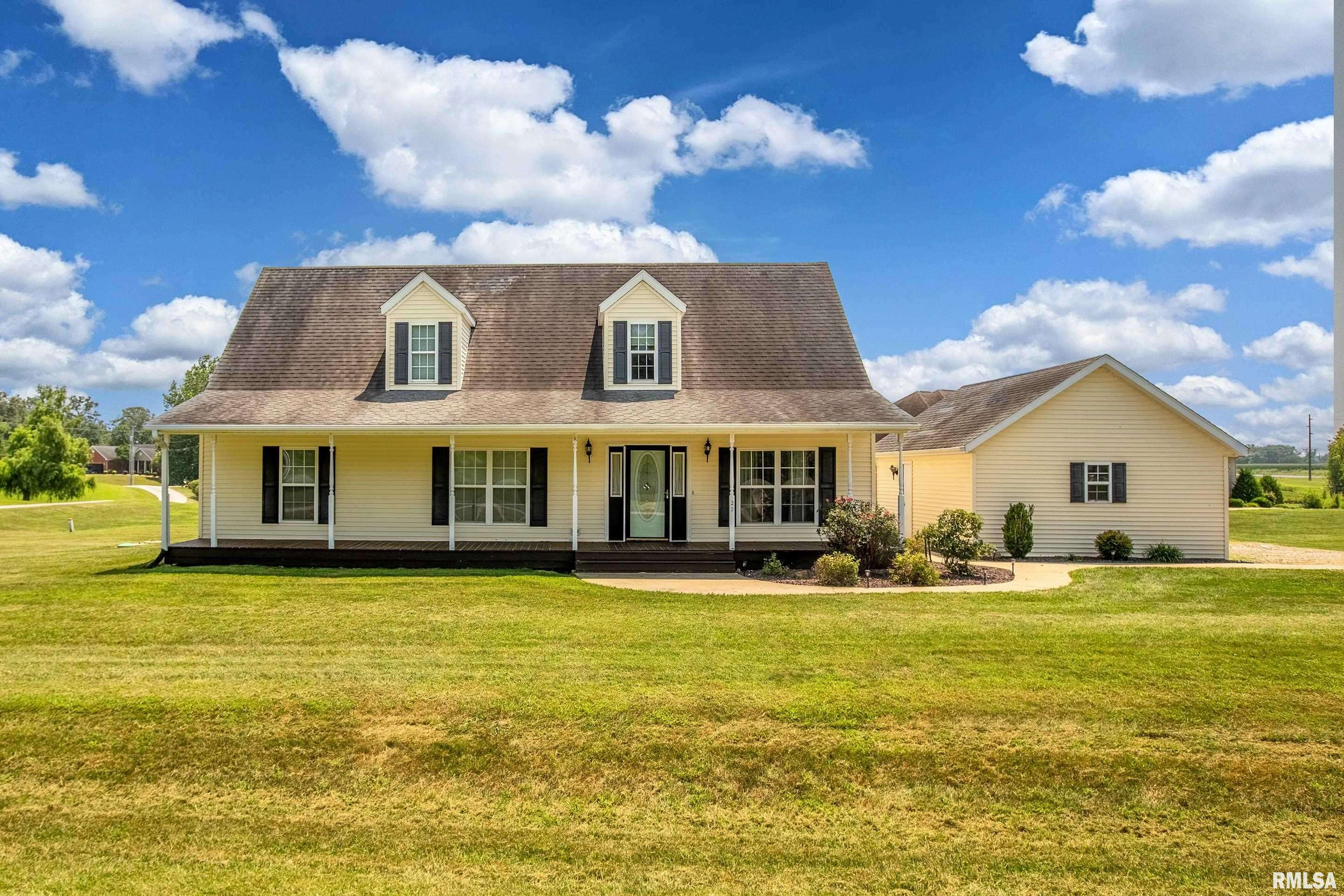 Nashville, IL 62263,22 SMITH RD