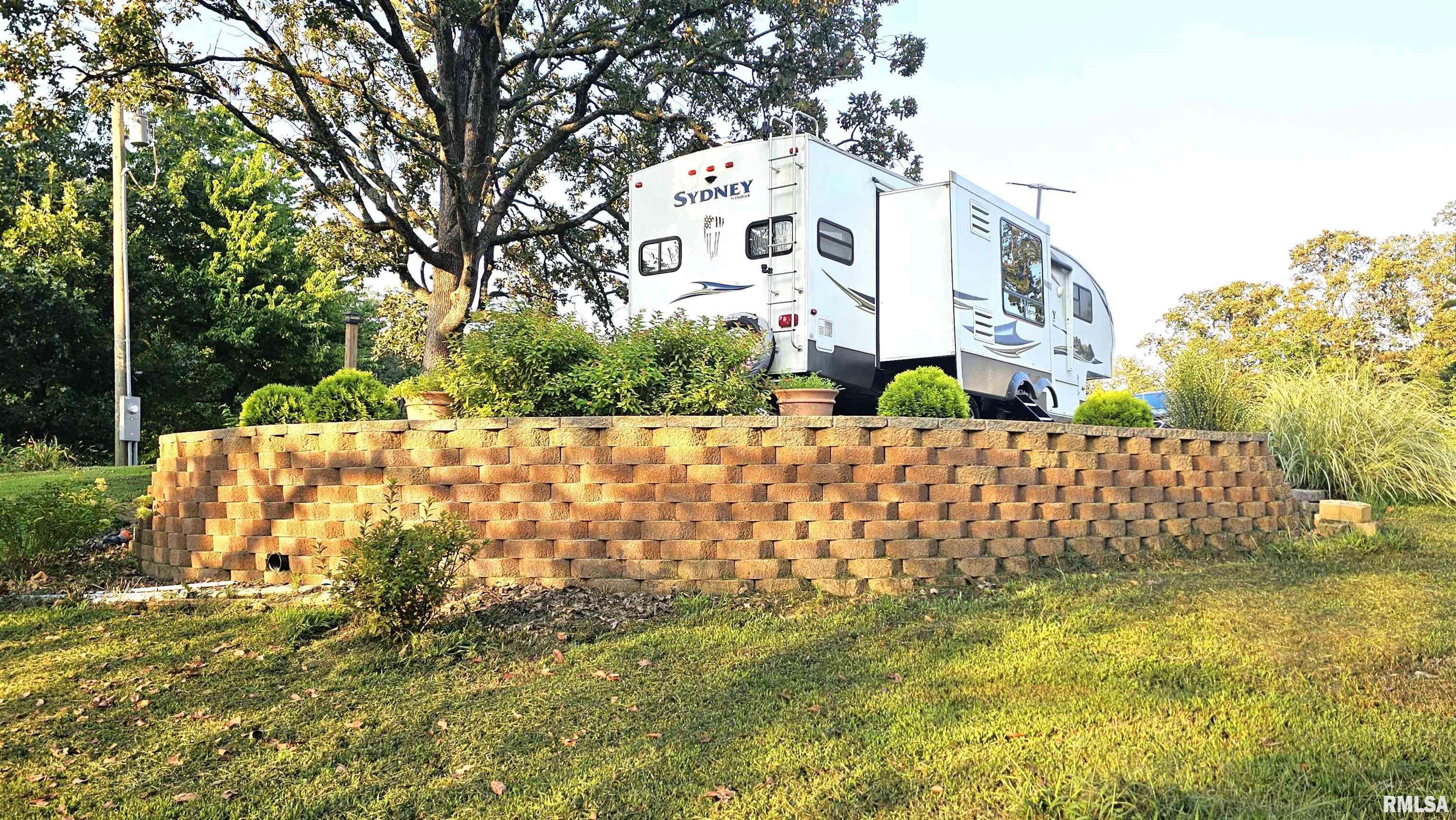 Thompsonville, IL 62890,15718 MALONE RD