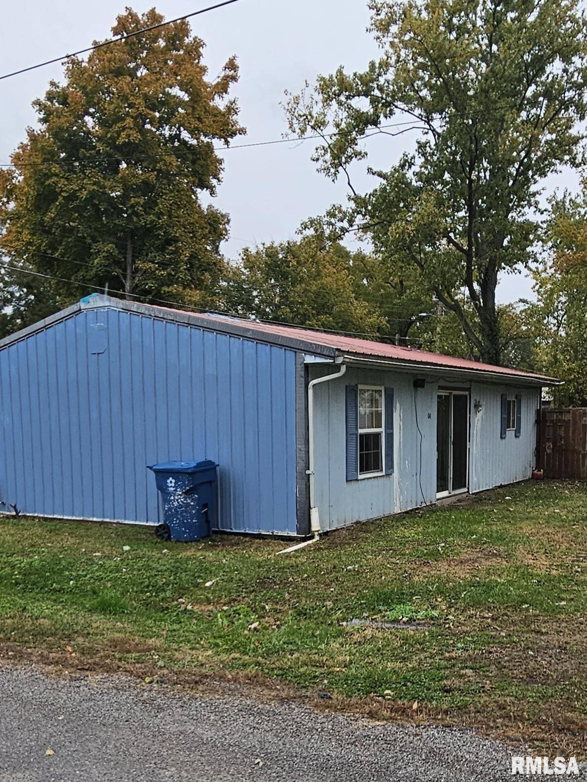 Hurst, IL 62949,104 S PARK ST