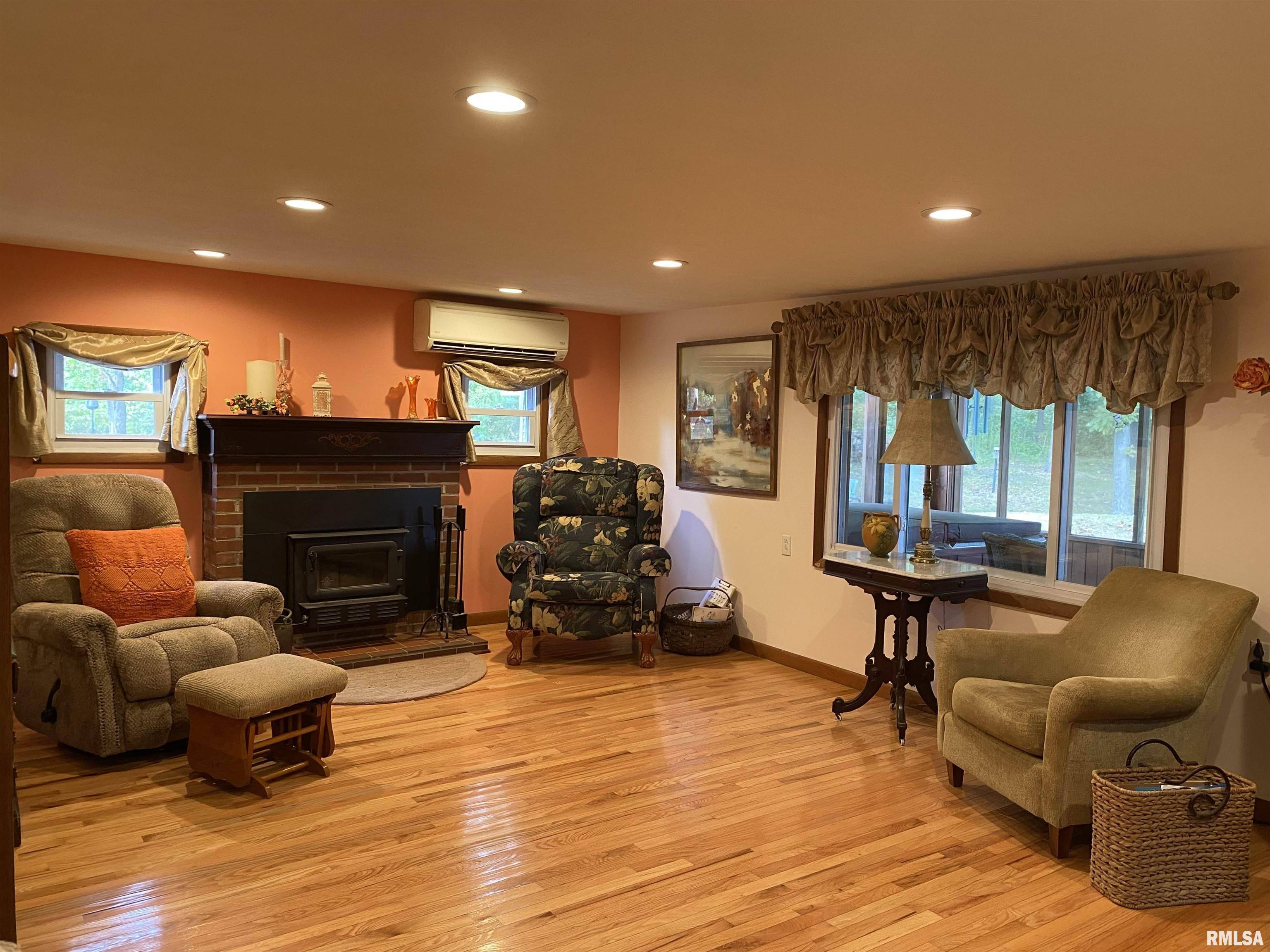 Tamaroa, IL 62888,3526 Kendale Acres RD