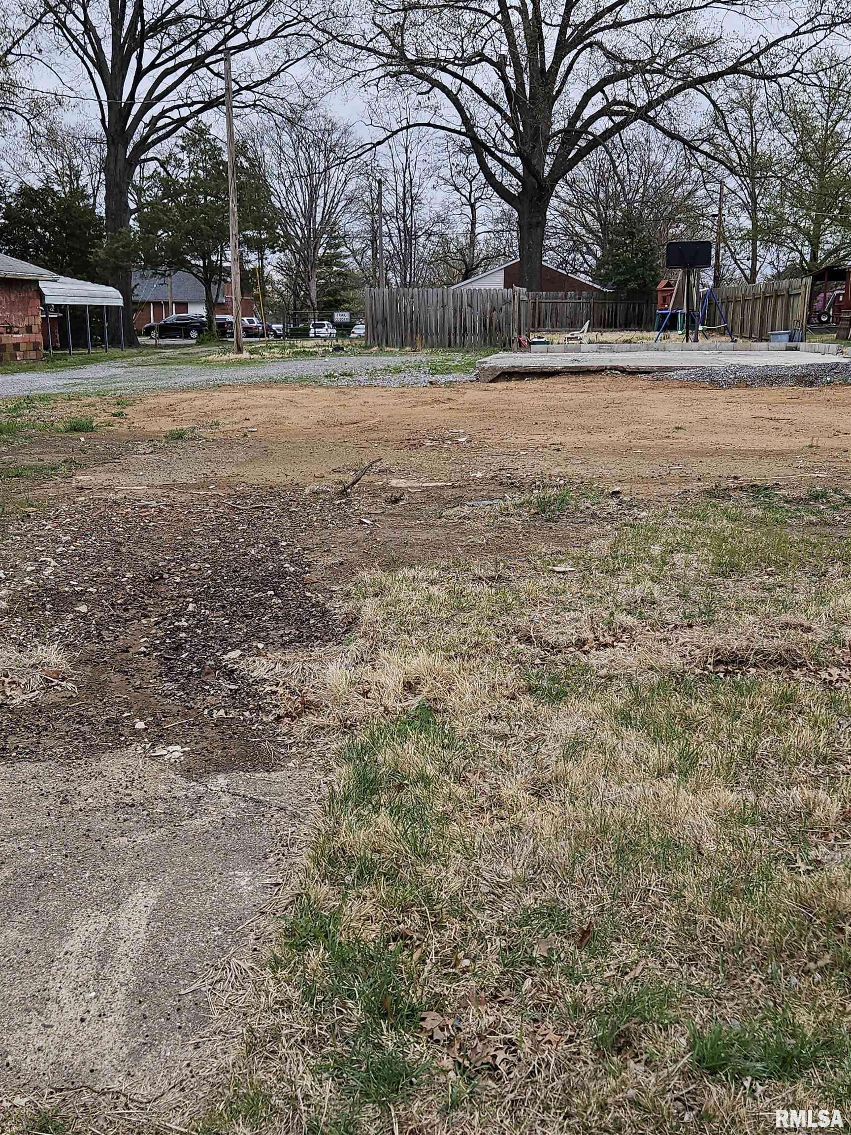 Harrisburg, IL 62946,618 S MCKINLEY ST