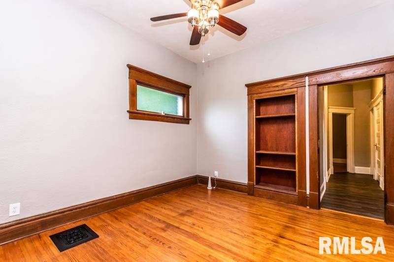 Peoria, IL 61603,1601 NE GLENDALE AVE