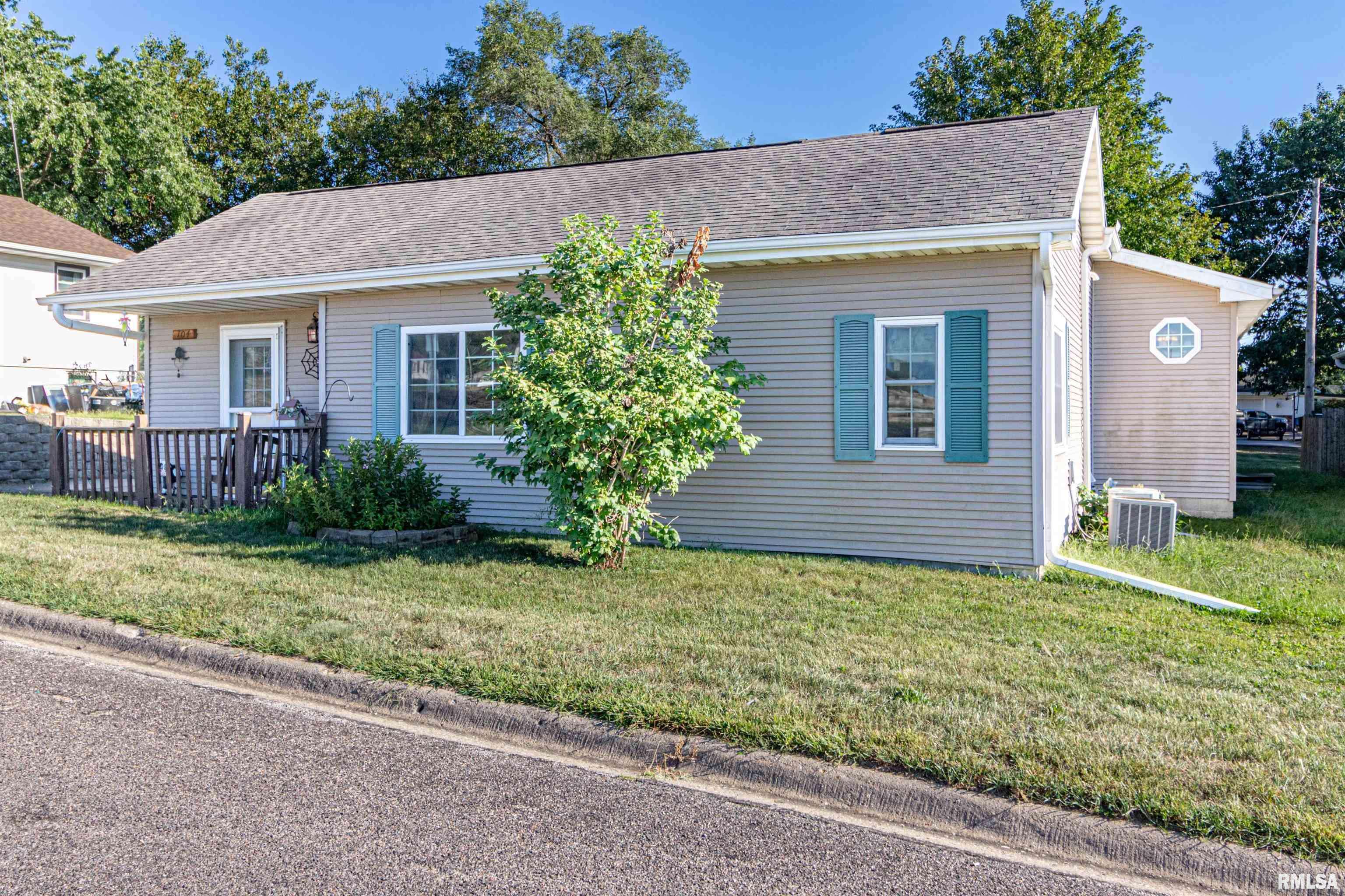 North Pekin, IL 61554,104 MORGAN ST