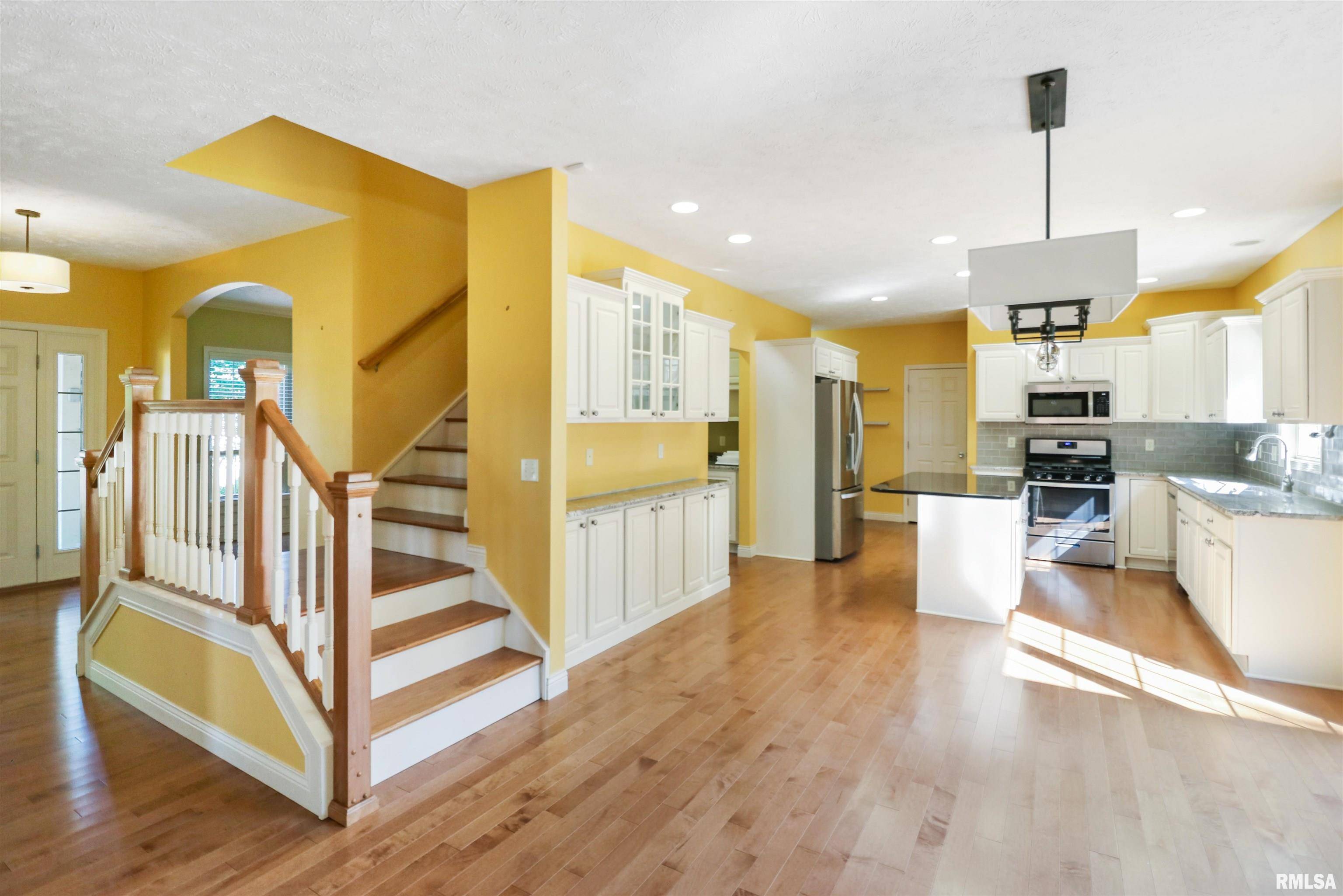 Peoria, IL 61615,5324 W BRIARSTONE DR