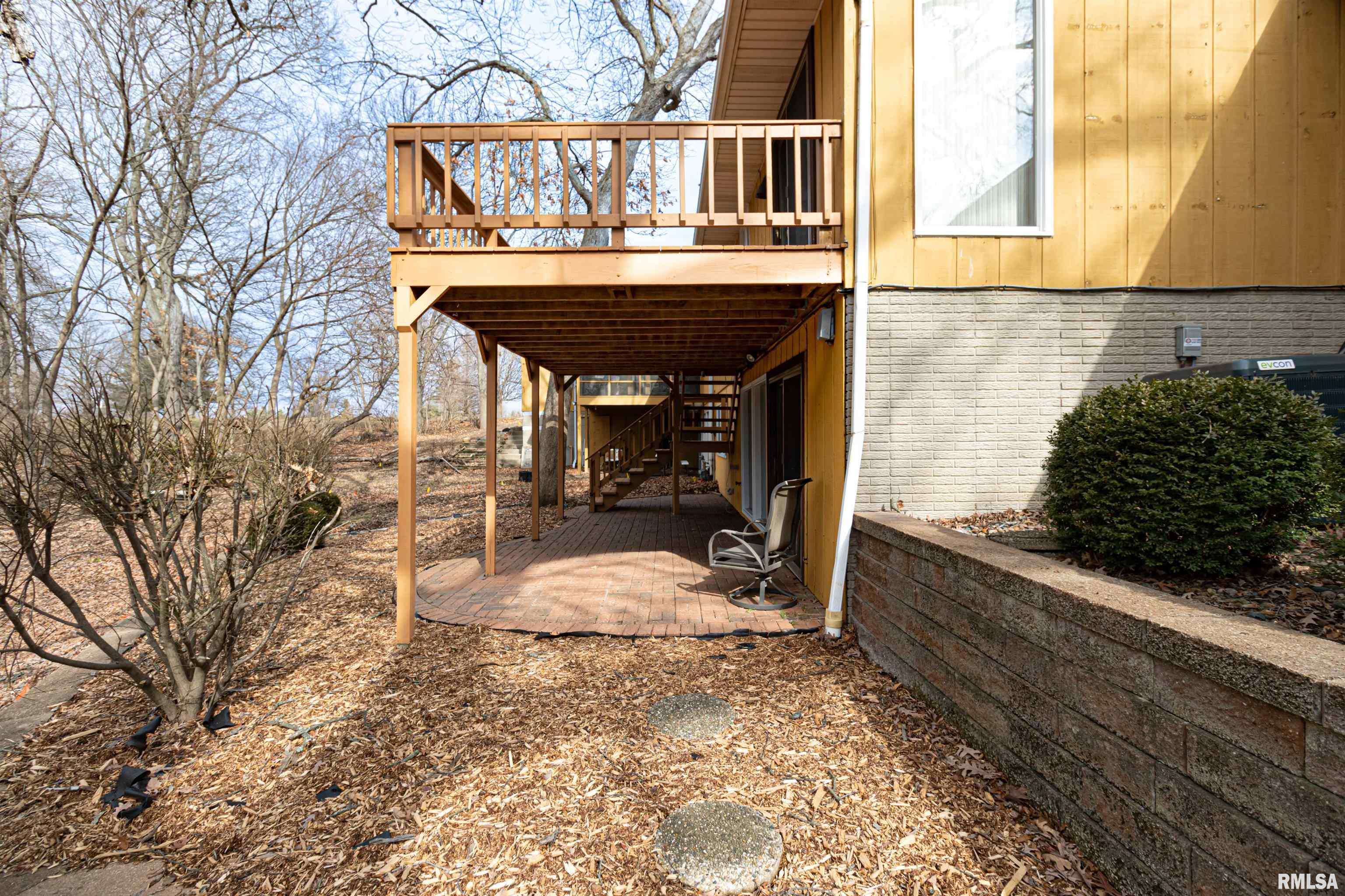 Pekin, IL 61554,1B COUNTRY CLUB CT