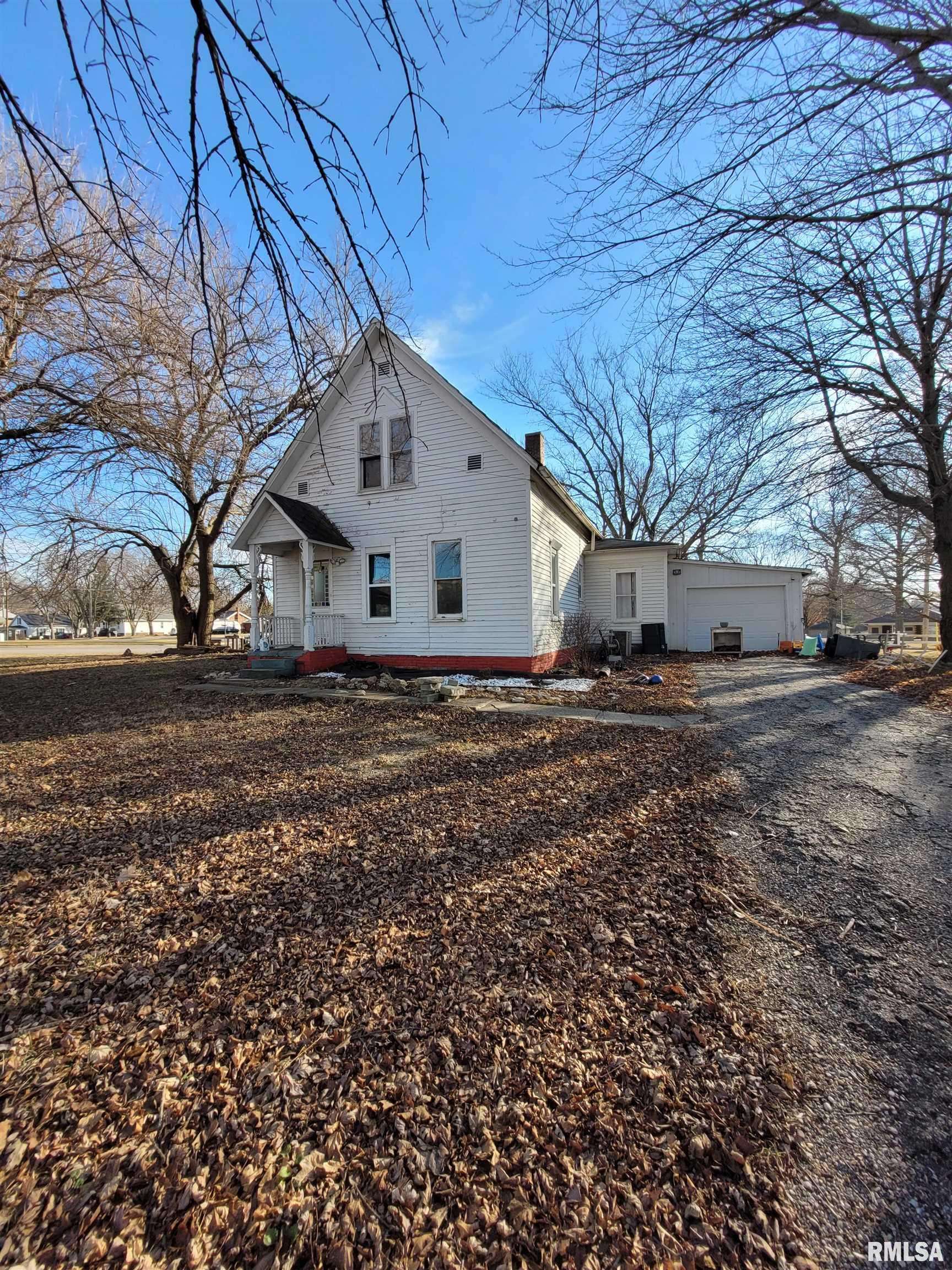 Washburn, IL 61570,111 W MAPLE ST