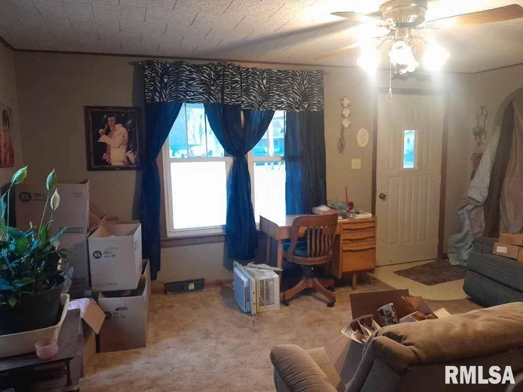 Fiatt, IL 61433,14130 E IL HWY 9 HWY