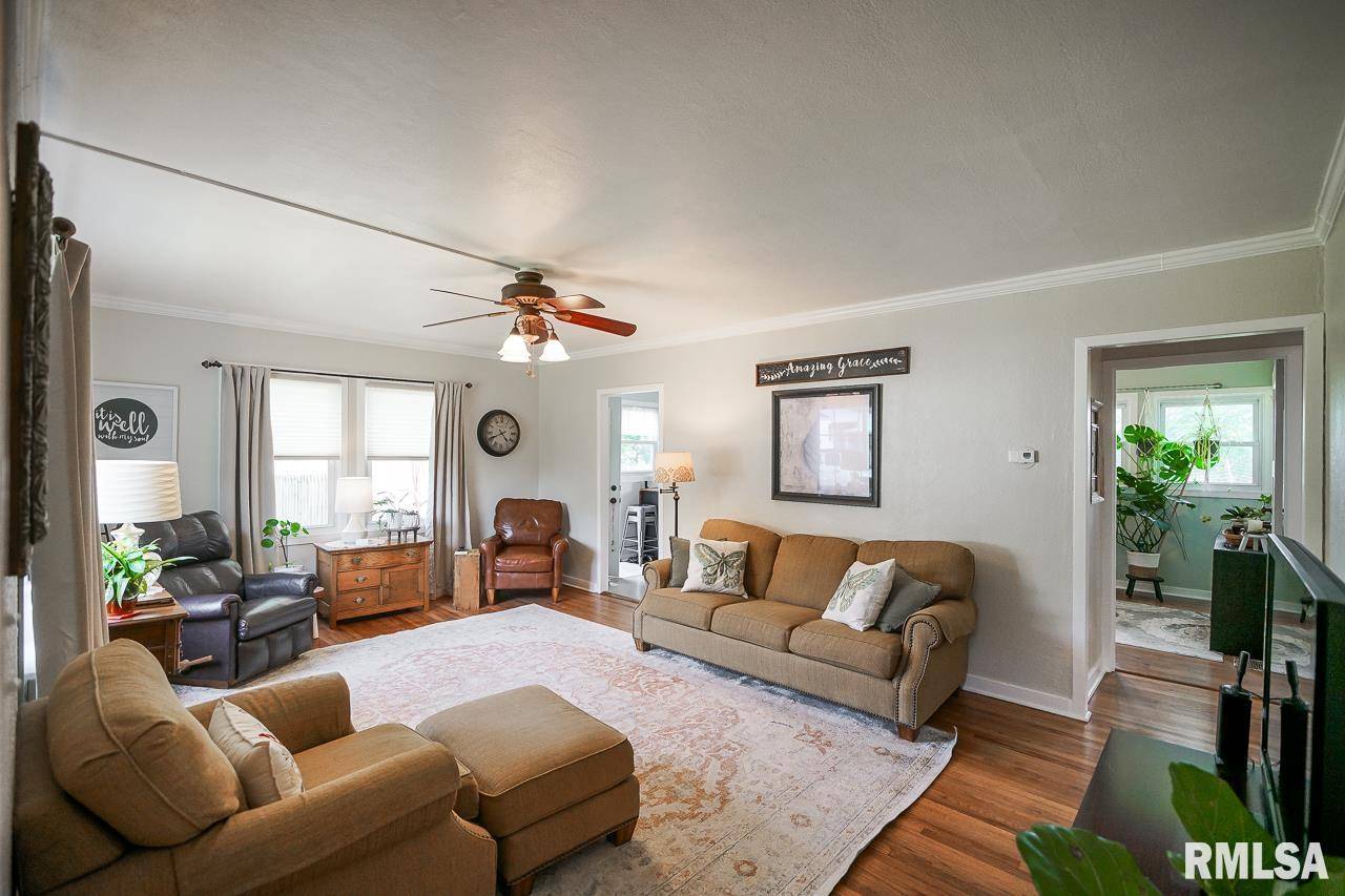 Peoria, IL 61615,1008 E PARKSIDE LN