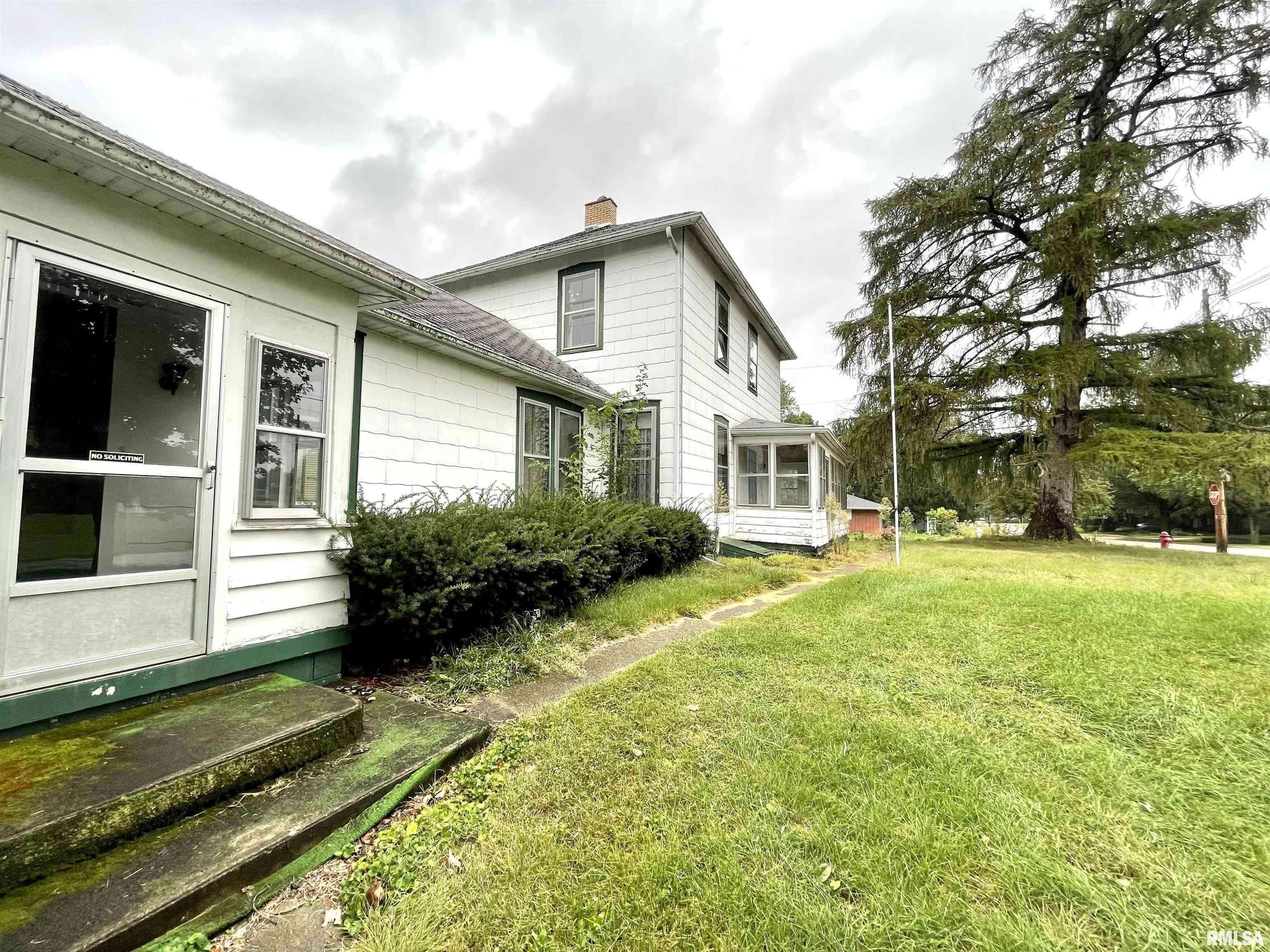 Lacon, IL 61540,203 S IDA ST