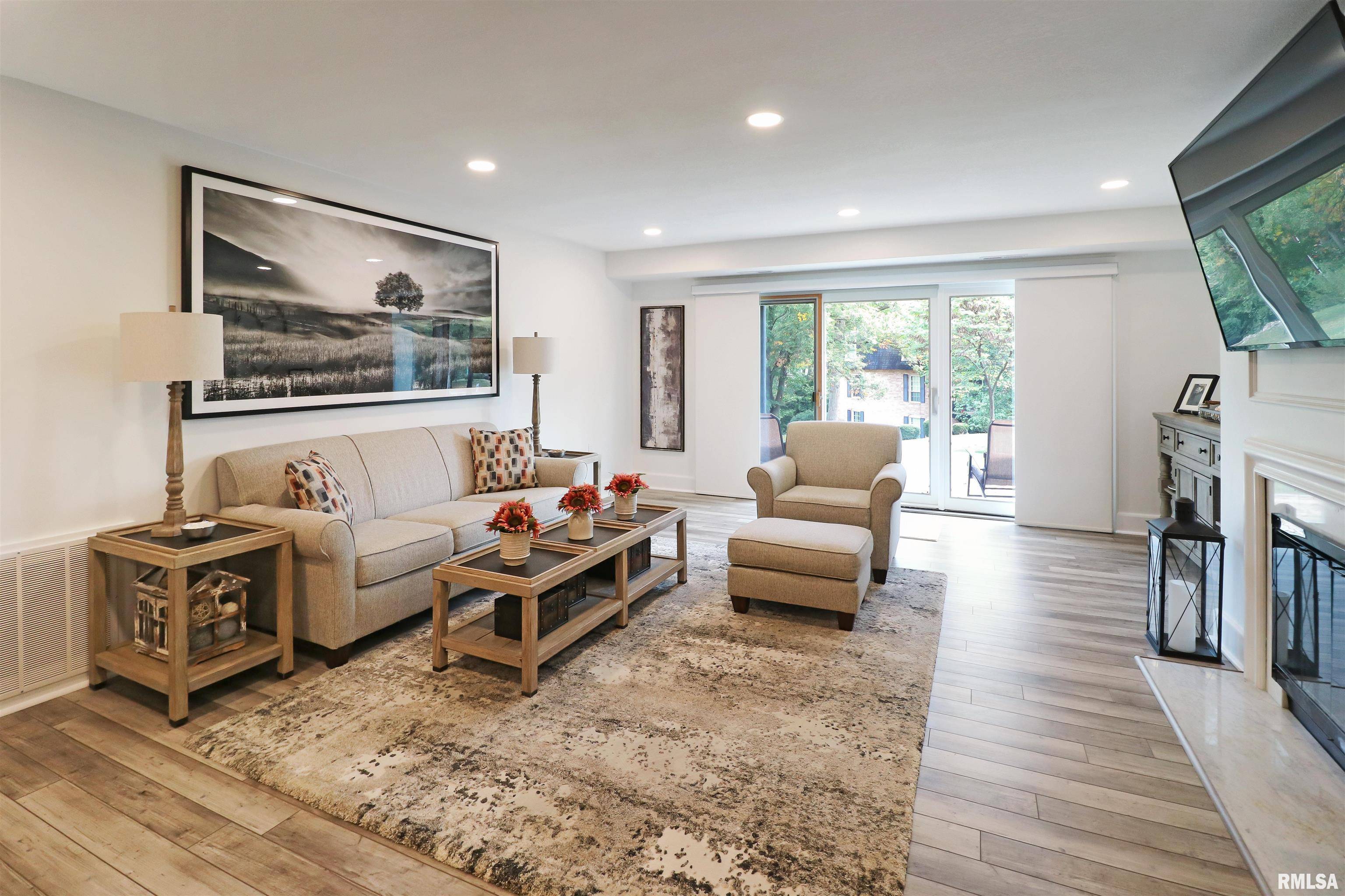 Peoria, IL 61614,4900 N KNOXVILLE AVE #117A