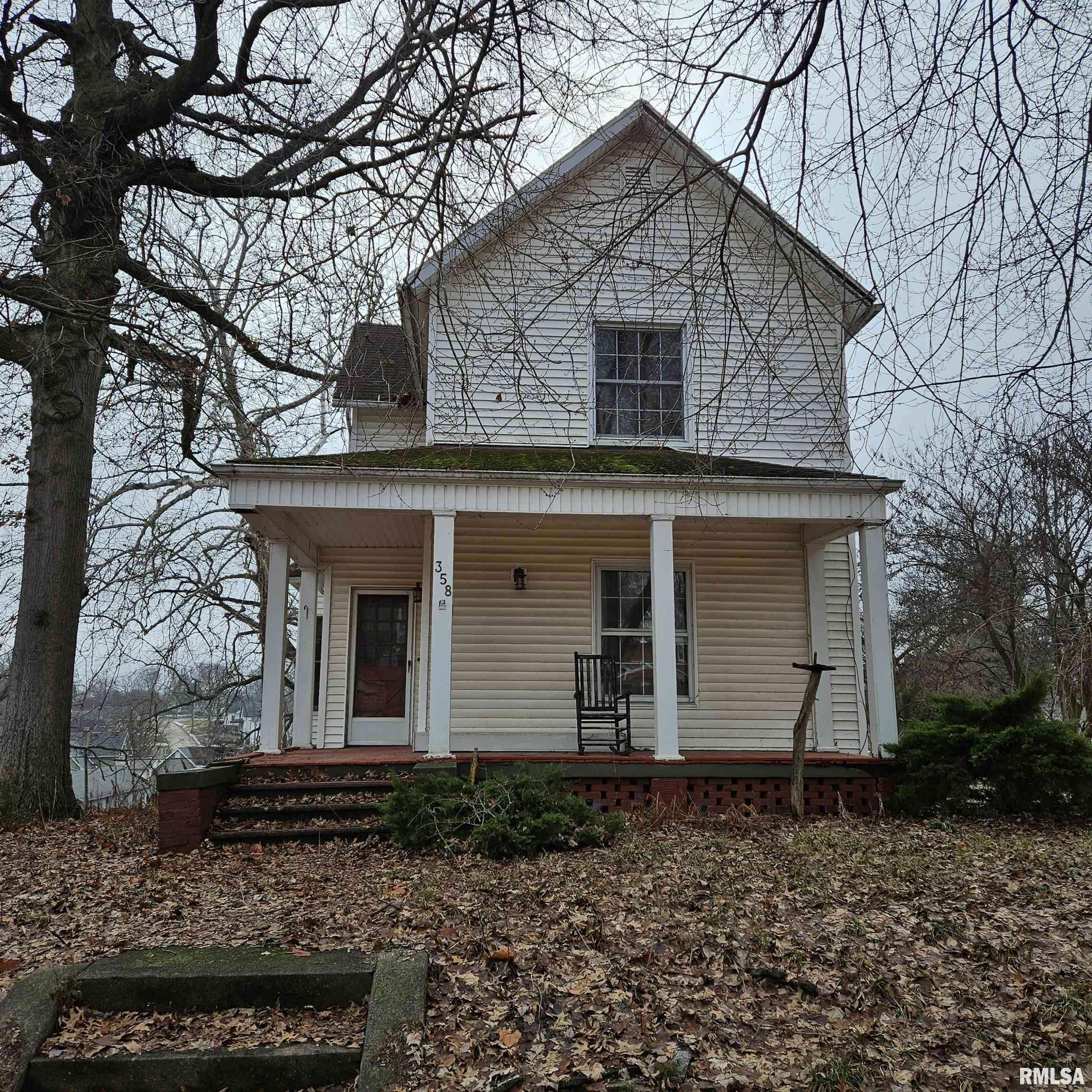 Canton, IL 61520,358 W PINE ST