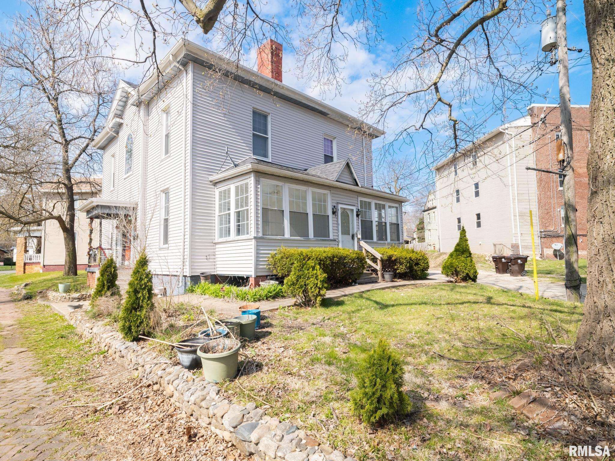 Peoria, IL 61606,1402 HAMILTON BLVD