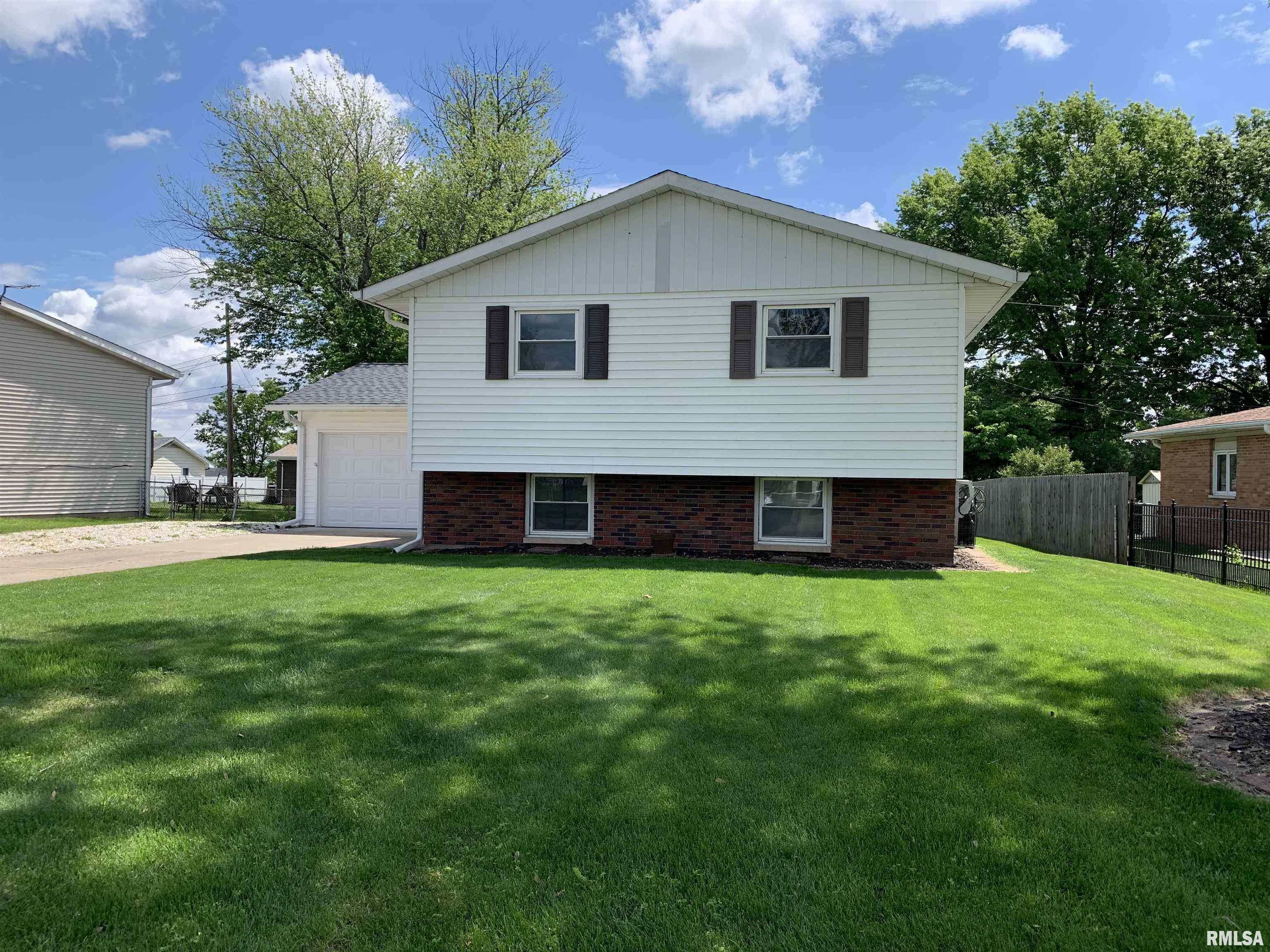 Chillicothe, IL 61523,204 S SWEETBRIAR DR