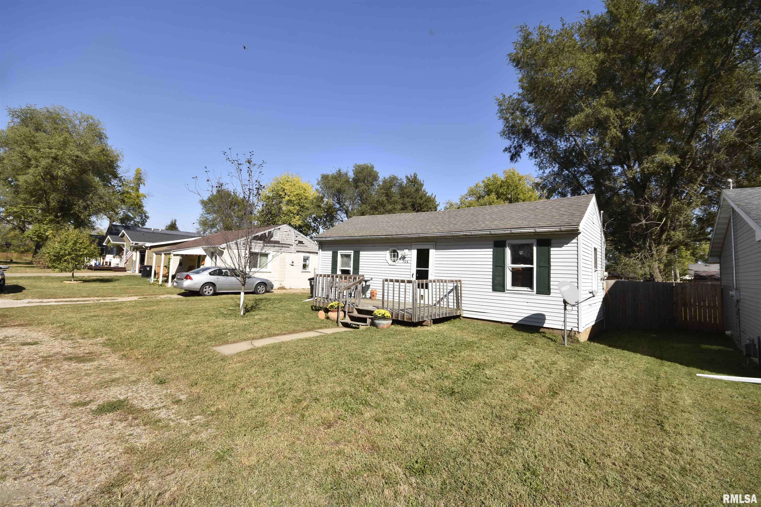 South Pekin, IL 61564,306 2ND ST