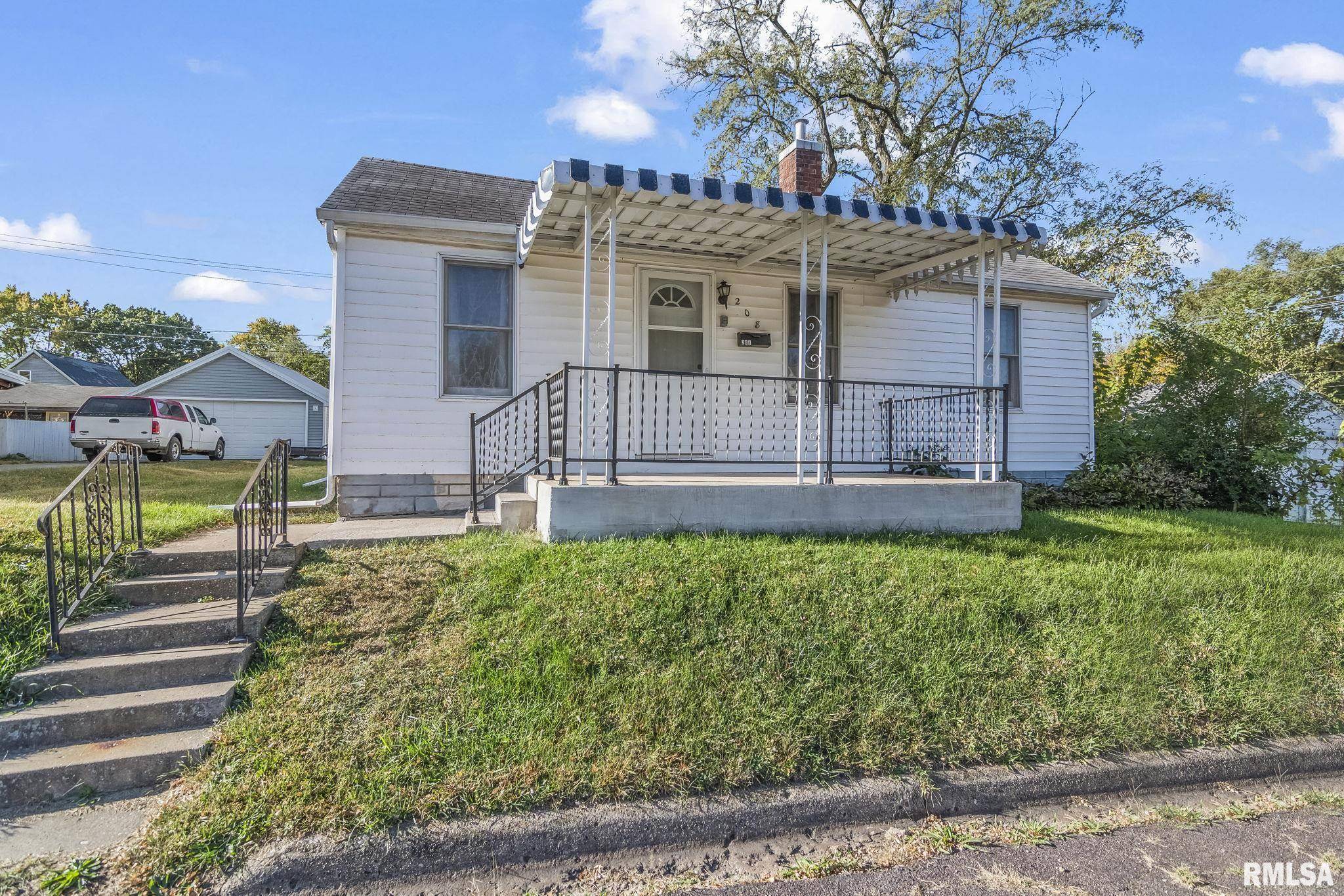 Pekin, IL 61554,208 CHARLOTTE ST