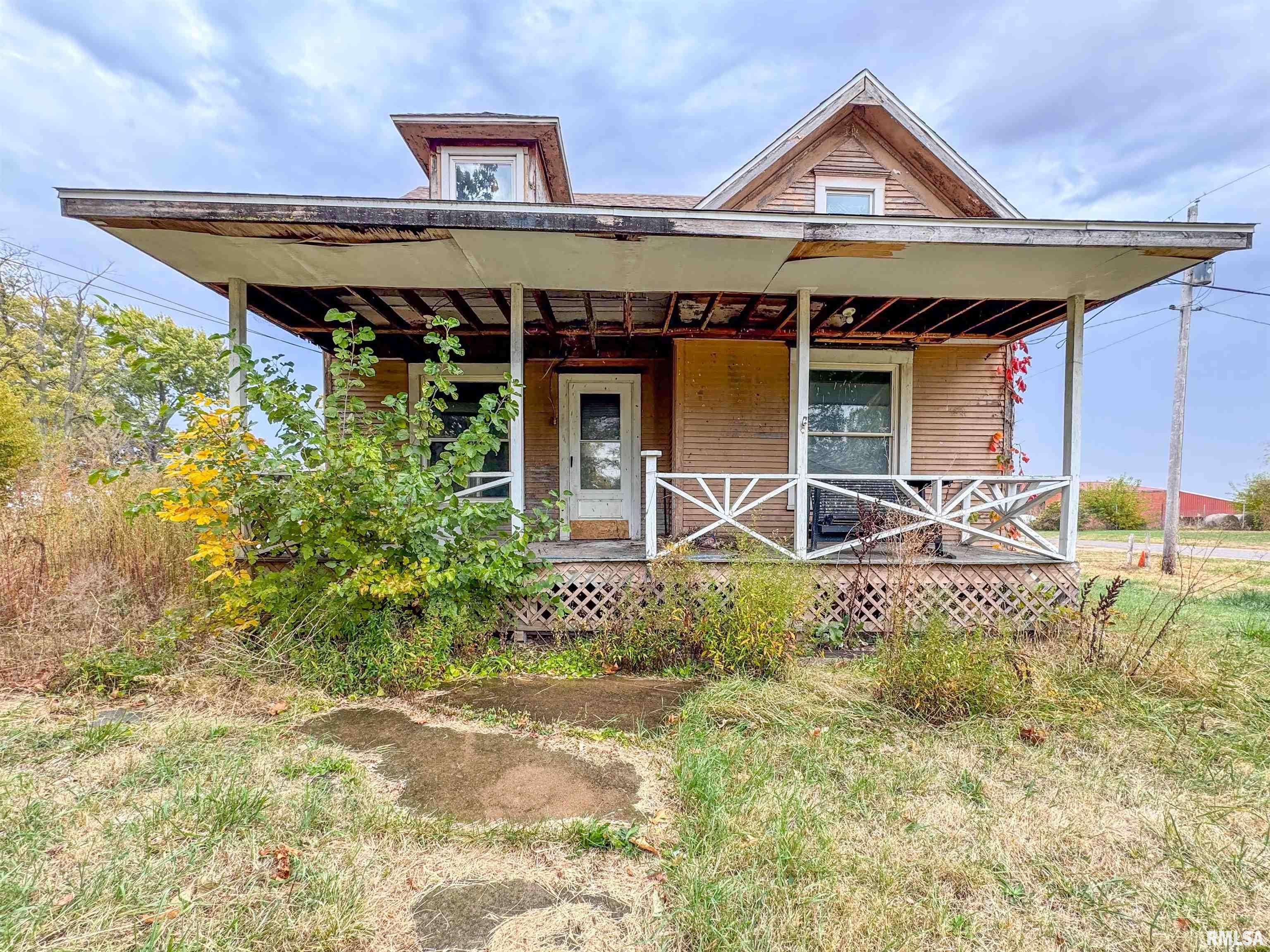 Lowpoint, IL 61545,111 S MADISON ST