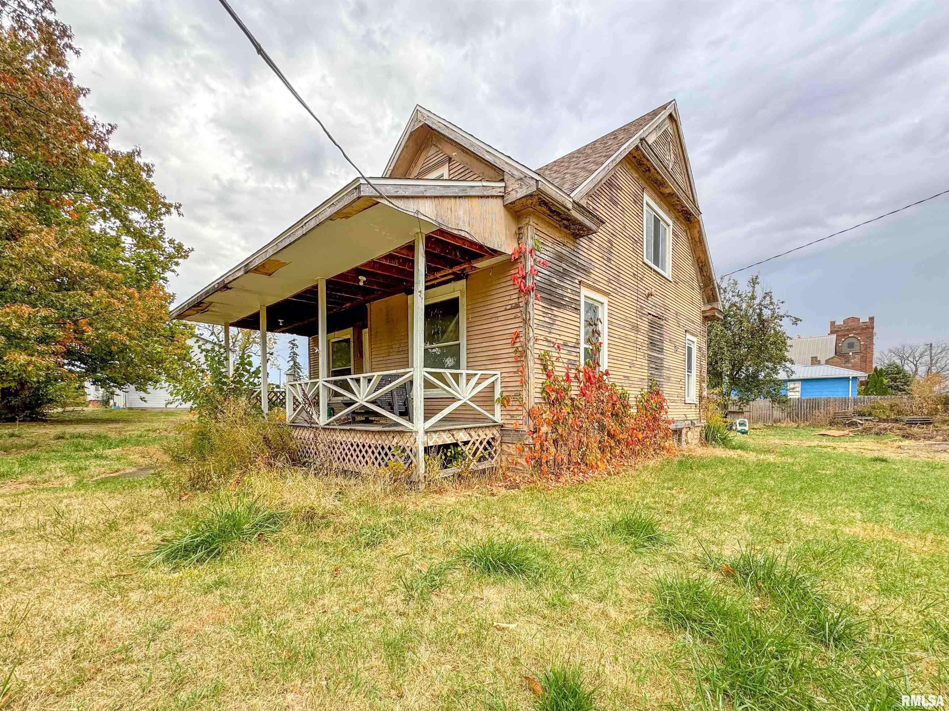 Lowpoint, IL 61545,111 S MADISON ST