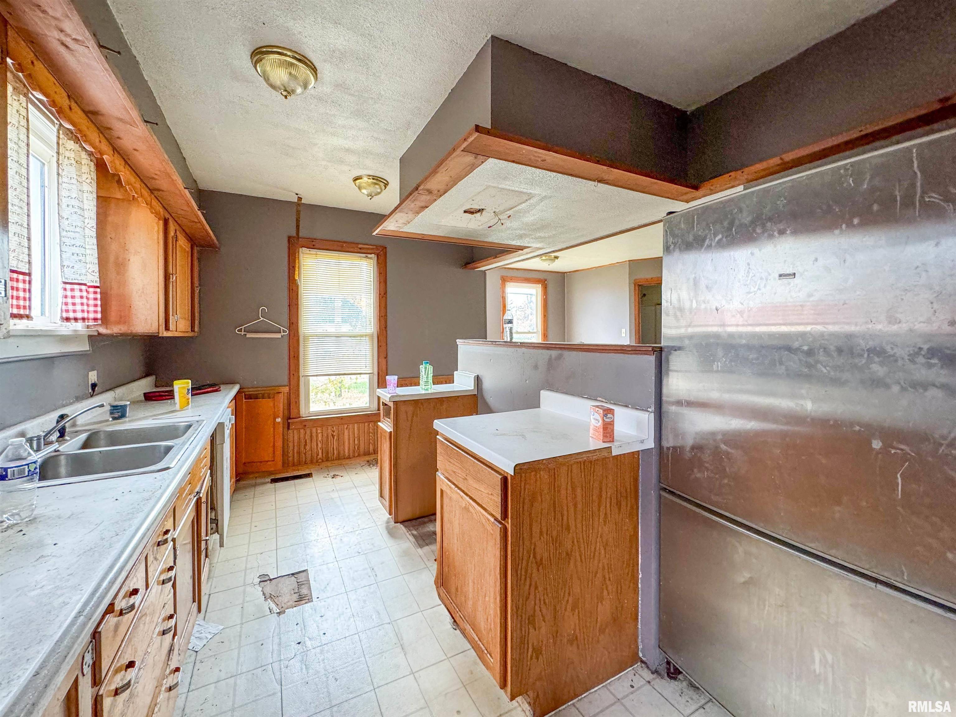 Lowpoint, IL 61545,111 S MADISON ST