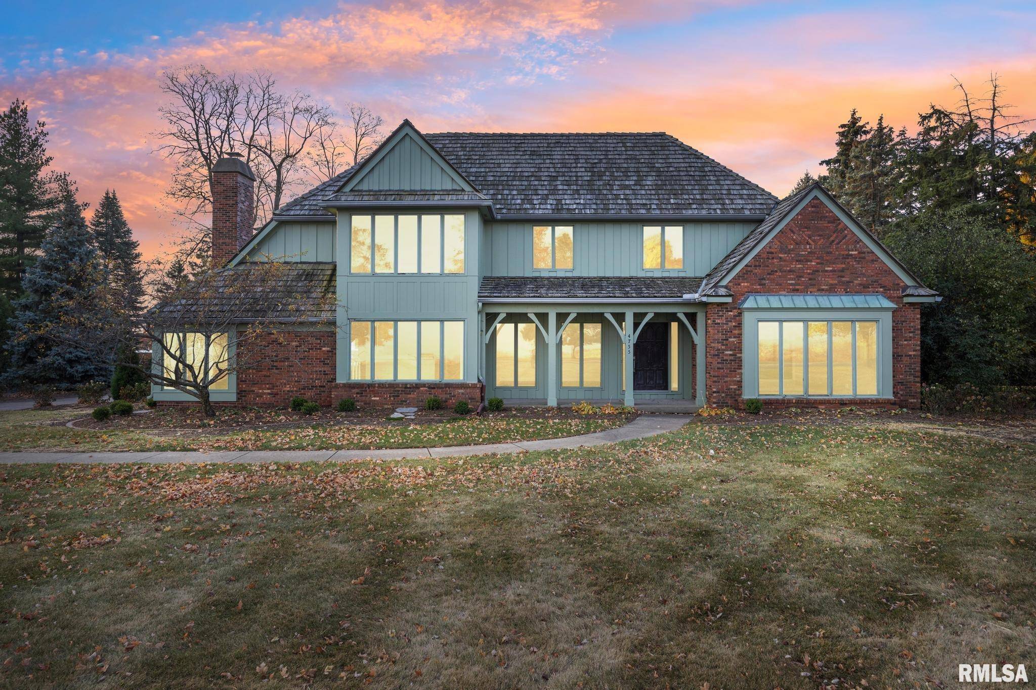 Peoria Heights, IL 61616,4755 N GRANDVIEW DR