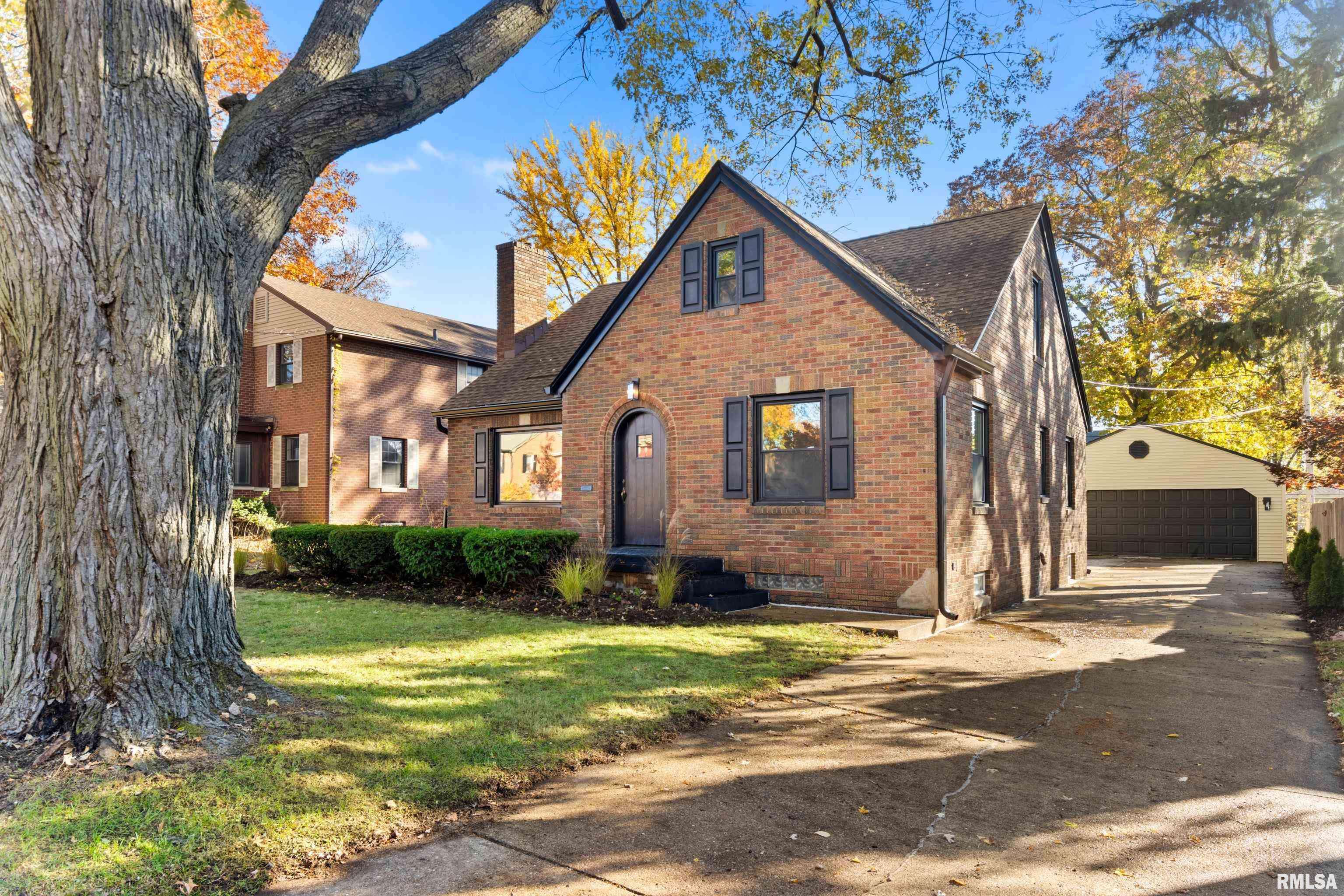 Peoria, IL 61614,902 W NORTHCREST AVE