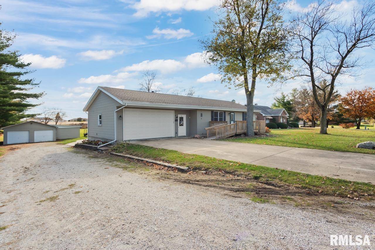 Goodfield, IL 61742,405 E ROBINSON ST