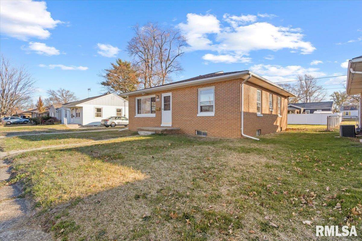 Pekin, IL 61554,1410 N 11TH ST