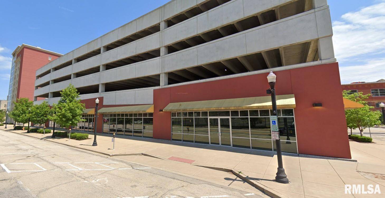 Peoria, IL 61602,128 SW MONROE ST #B
