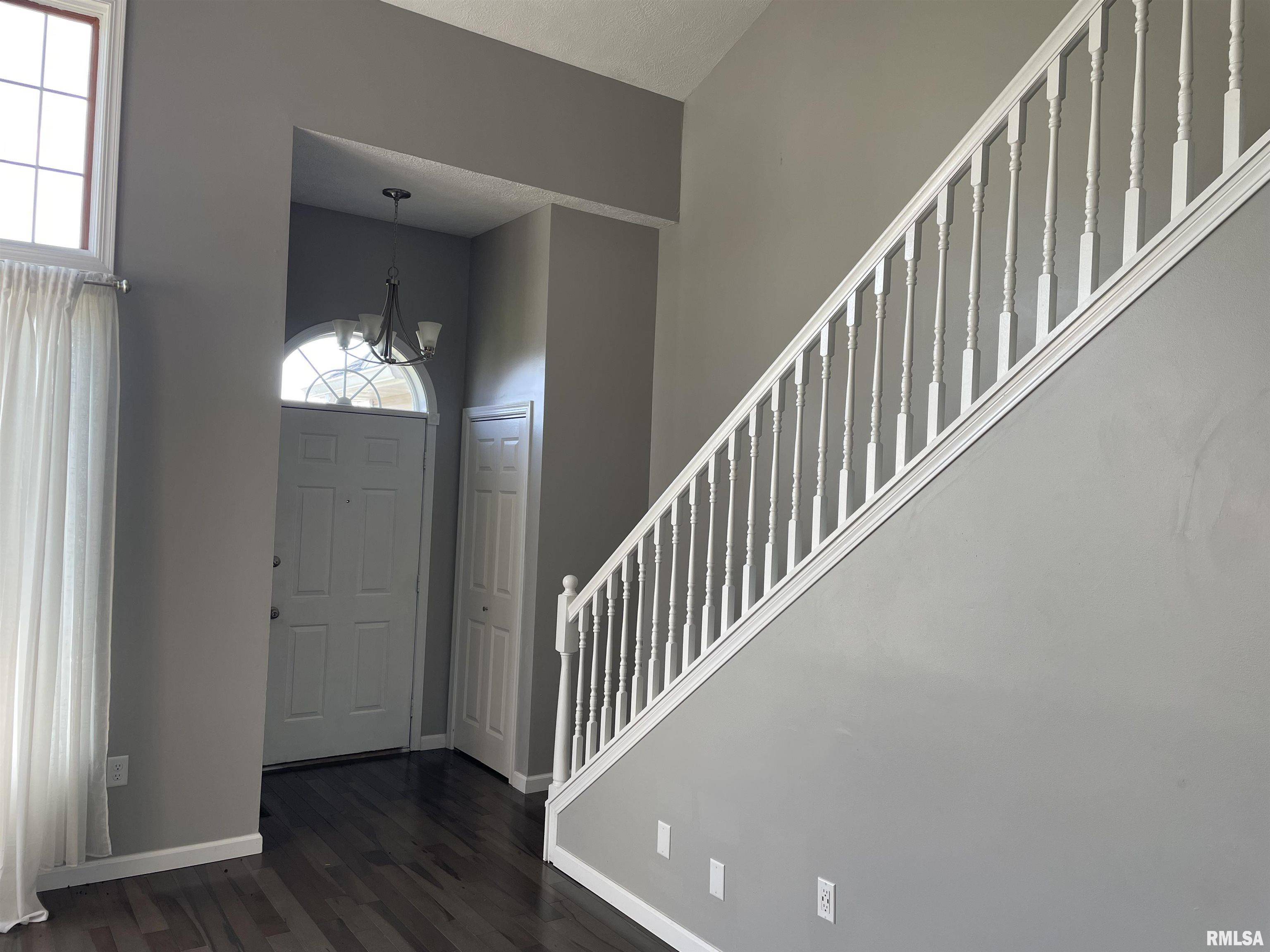 Avon, IL 61415,397 MCGREW DR