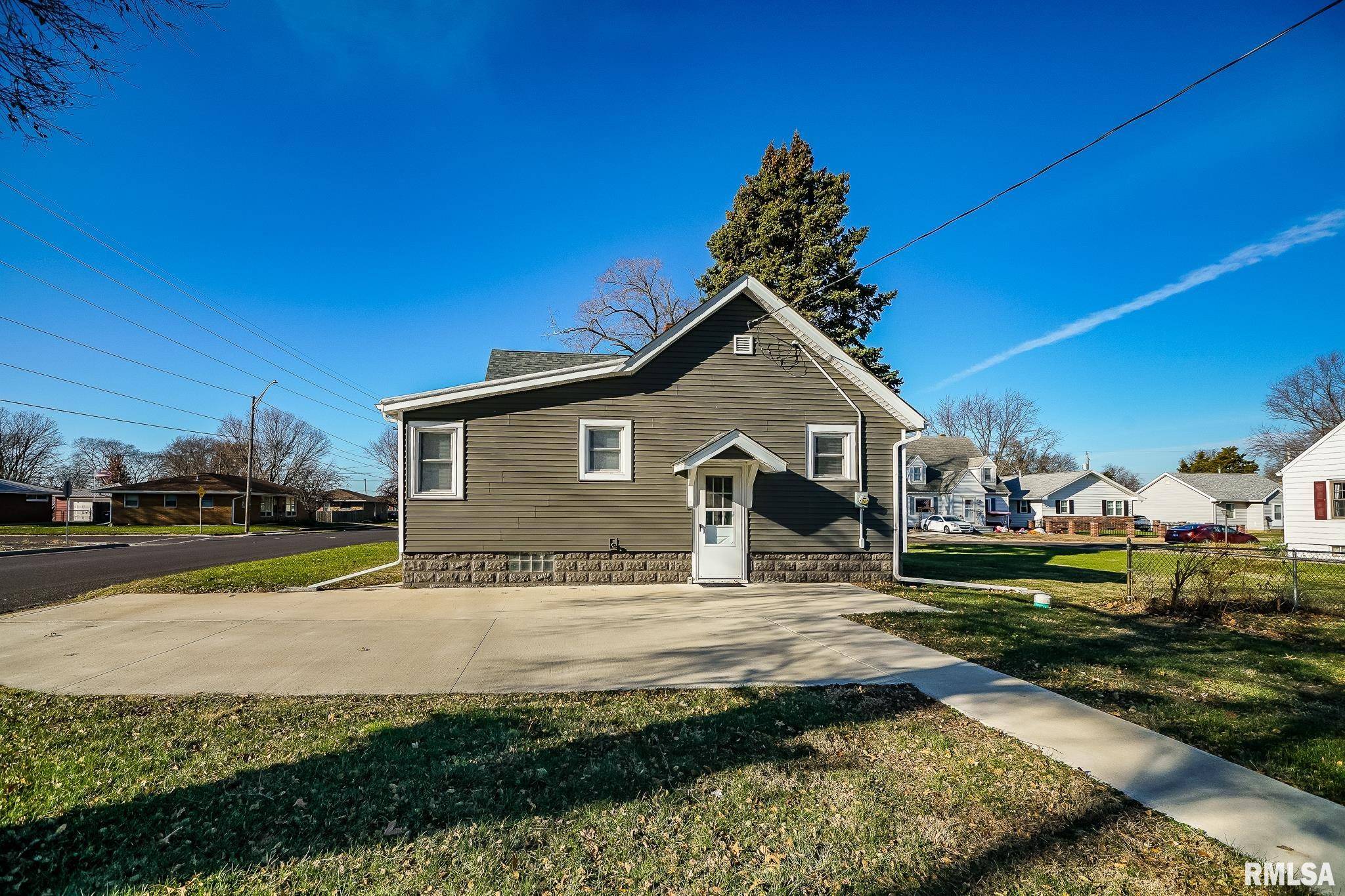 Pekin, IL 61554,1424 S 7TH ST