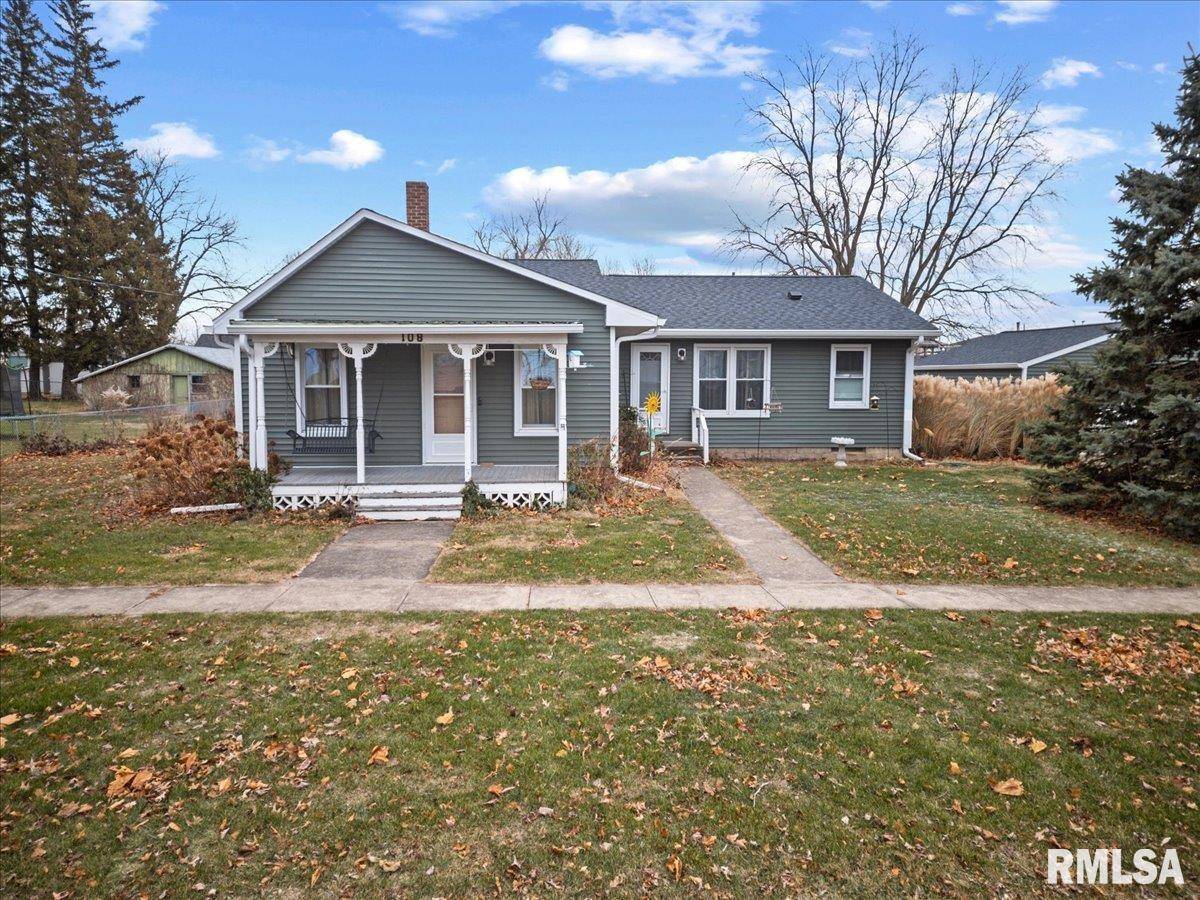 Roanoke, IL 61561,108 N CLEVELAND ST