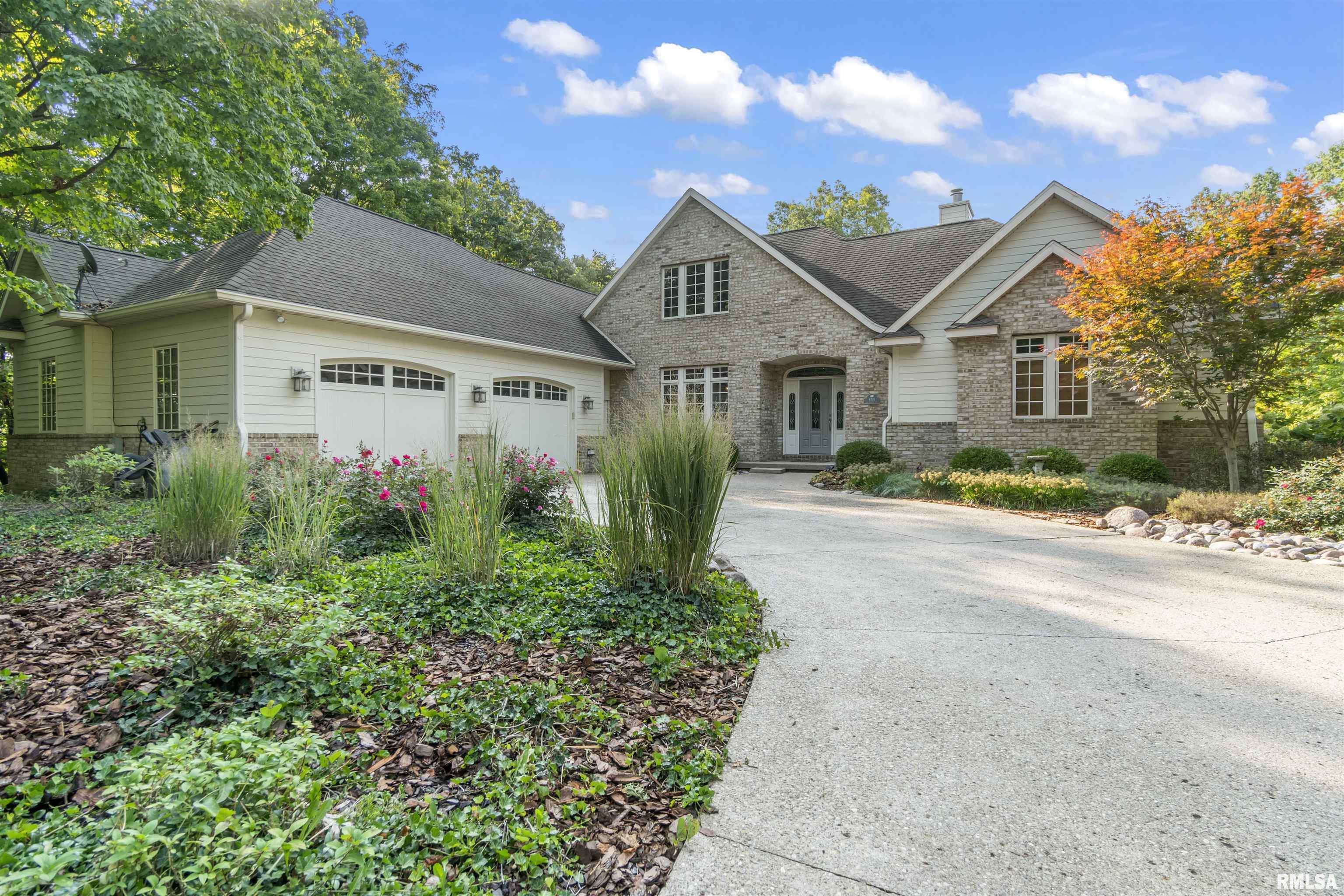 Peoria, IL 61614,6701 N SKYLINE DR