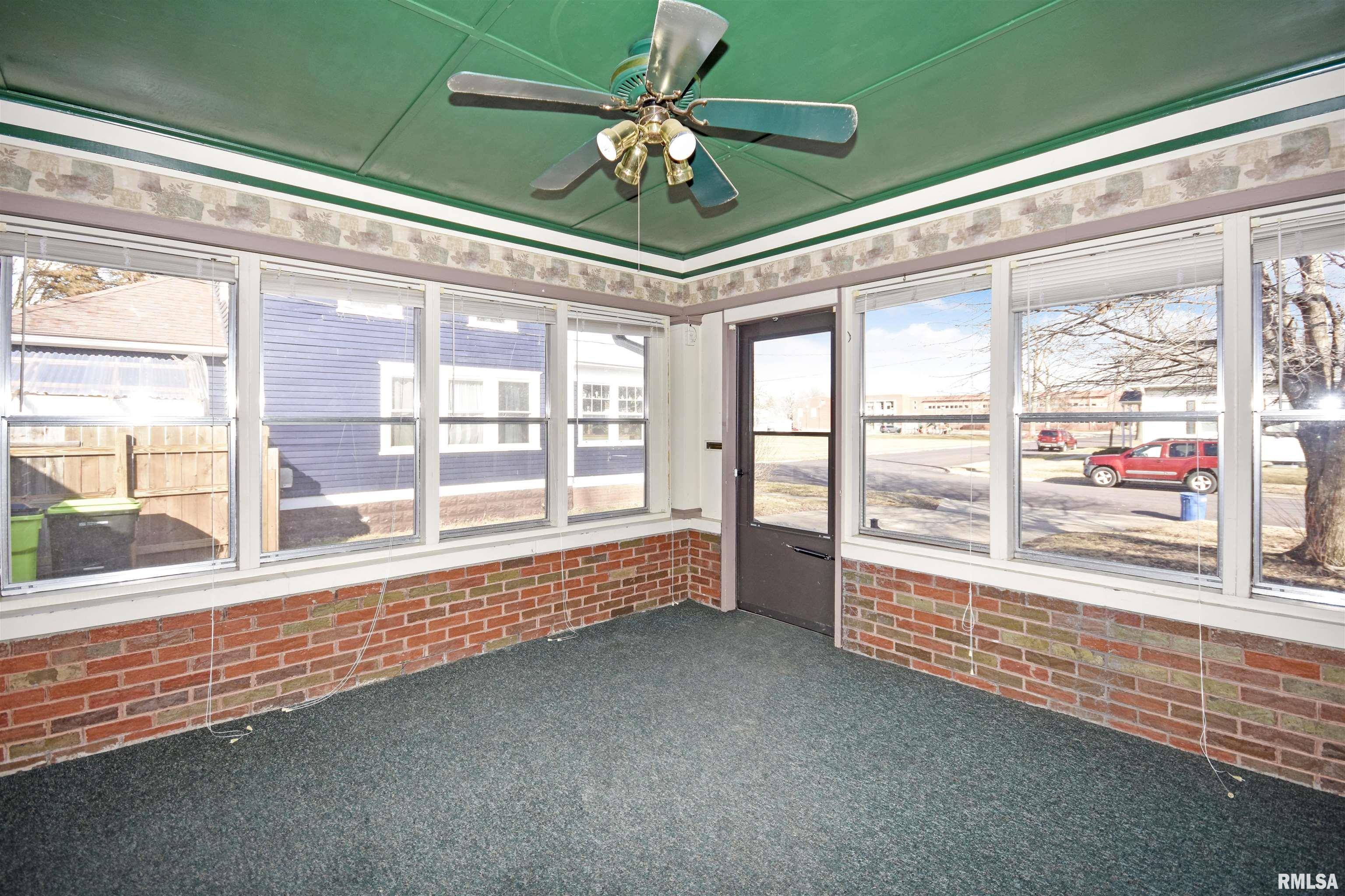 Washington, IL 61571,112 S CHURCH ST