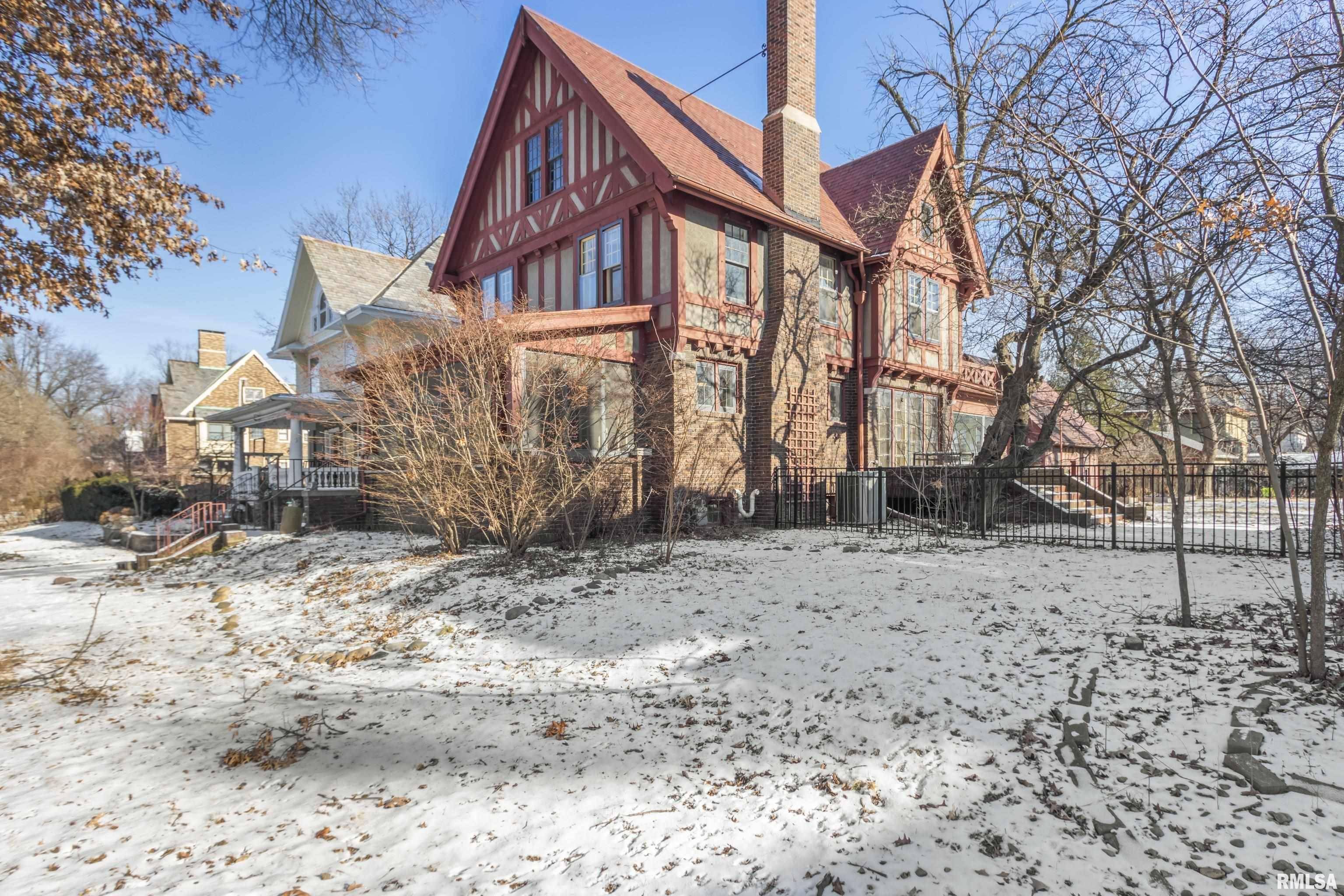 Peoria, IL 61606,1210 N PARKSIDE DR
