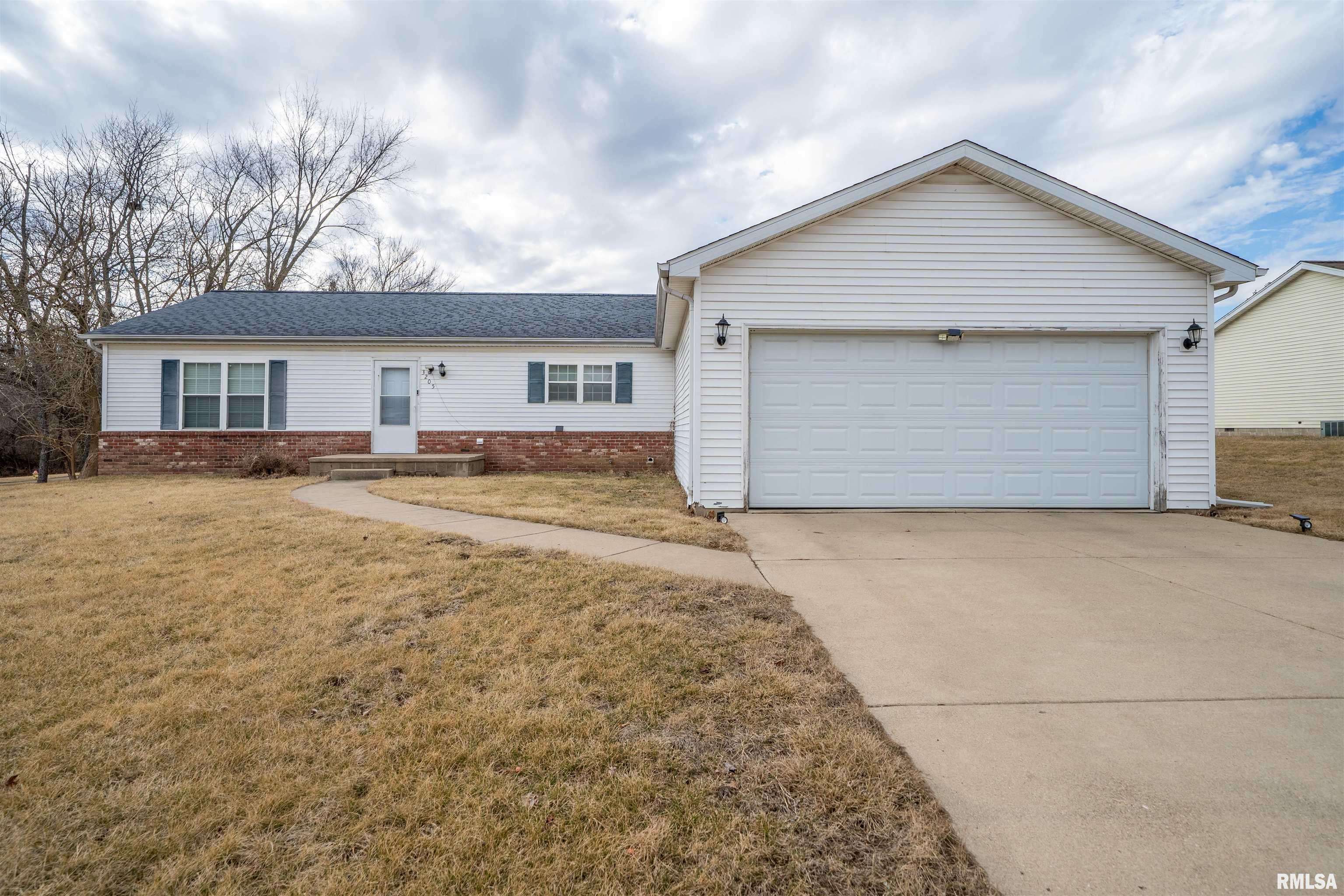 Peoria, IL 61604,3205 N MOLLECK DR