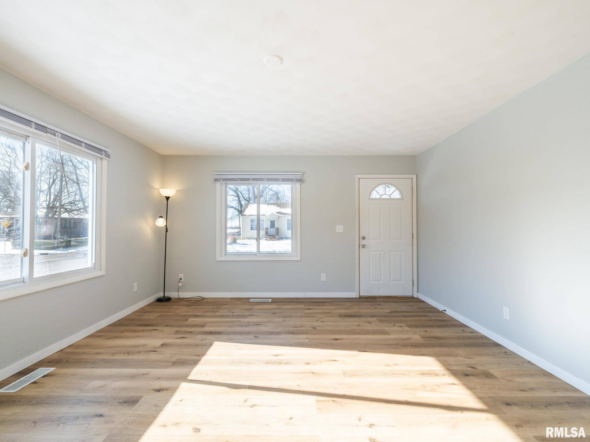 Pekin, IL 61554,1428 S 6TH ST