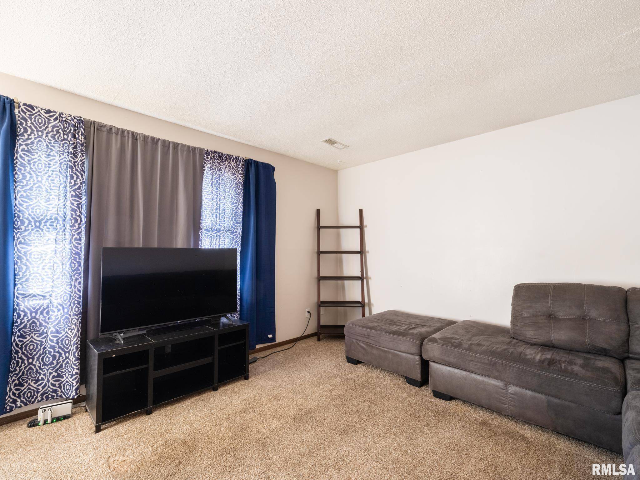 Peoria, IL 61615,4307 W ANDOVER DR