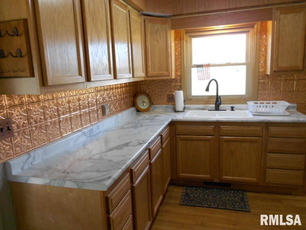 Minonk, IL 61760,506 E 8TH ST