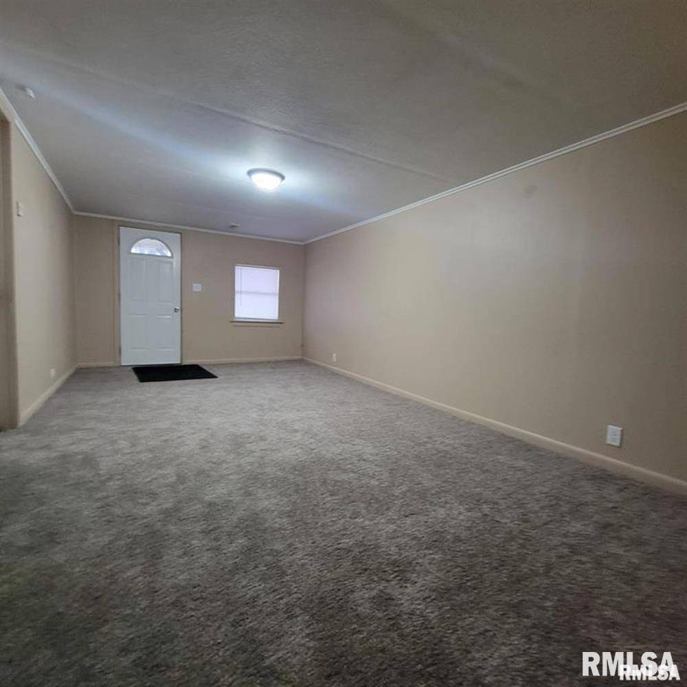 Pekin, IL 61554,1423 S 6TH ST