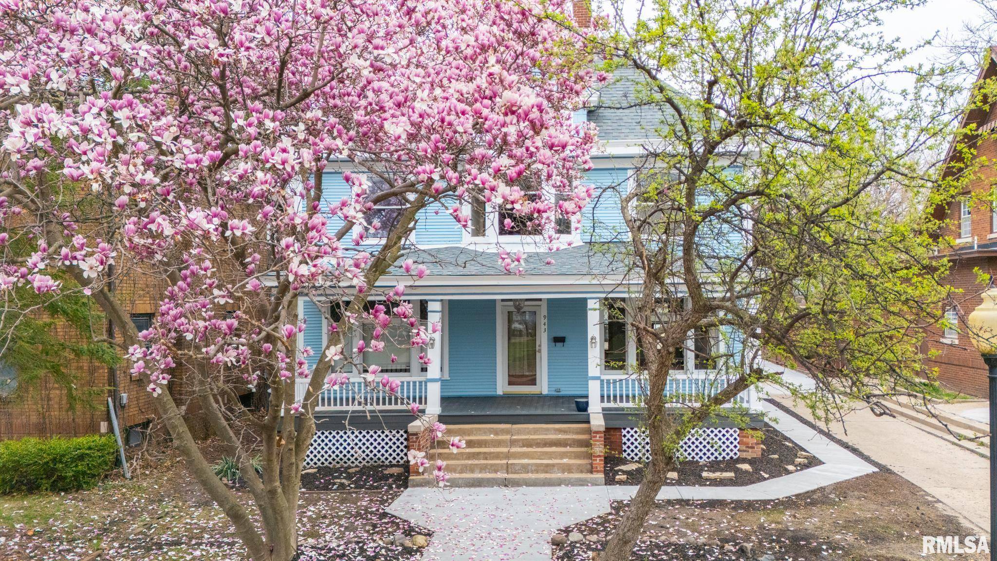 Peoria, IL 61603,943 NE GLEN OAK AVE