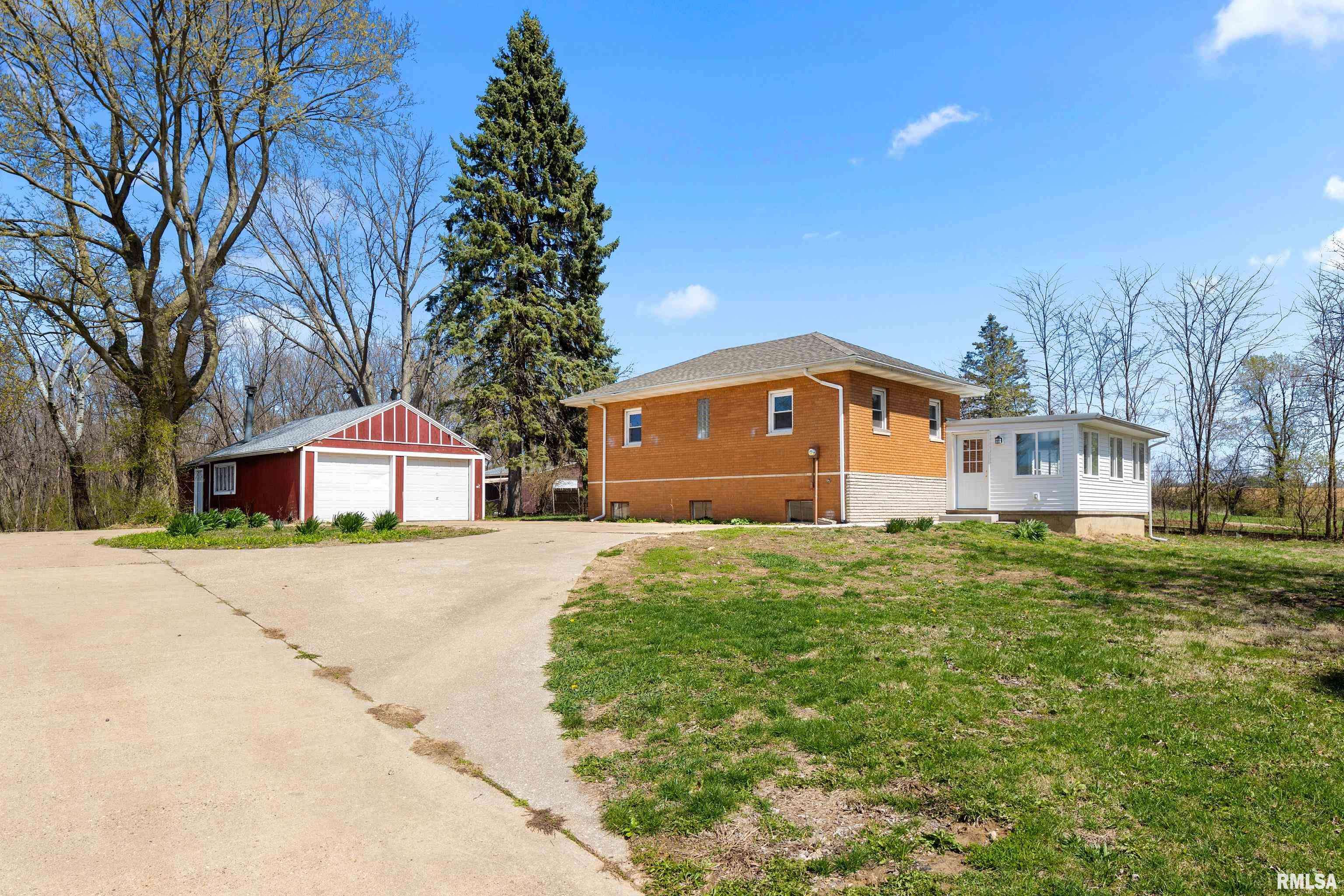 Creve Coeur, IL 61610,1305 FISCHER RD