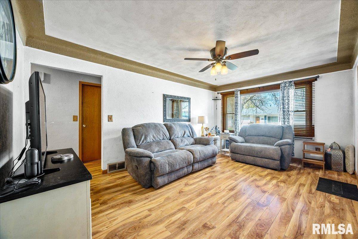 Pekin, IL 61554,2602 BROOKLAWN AVE