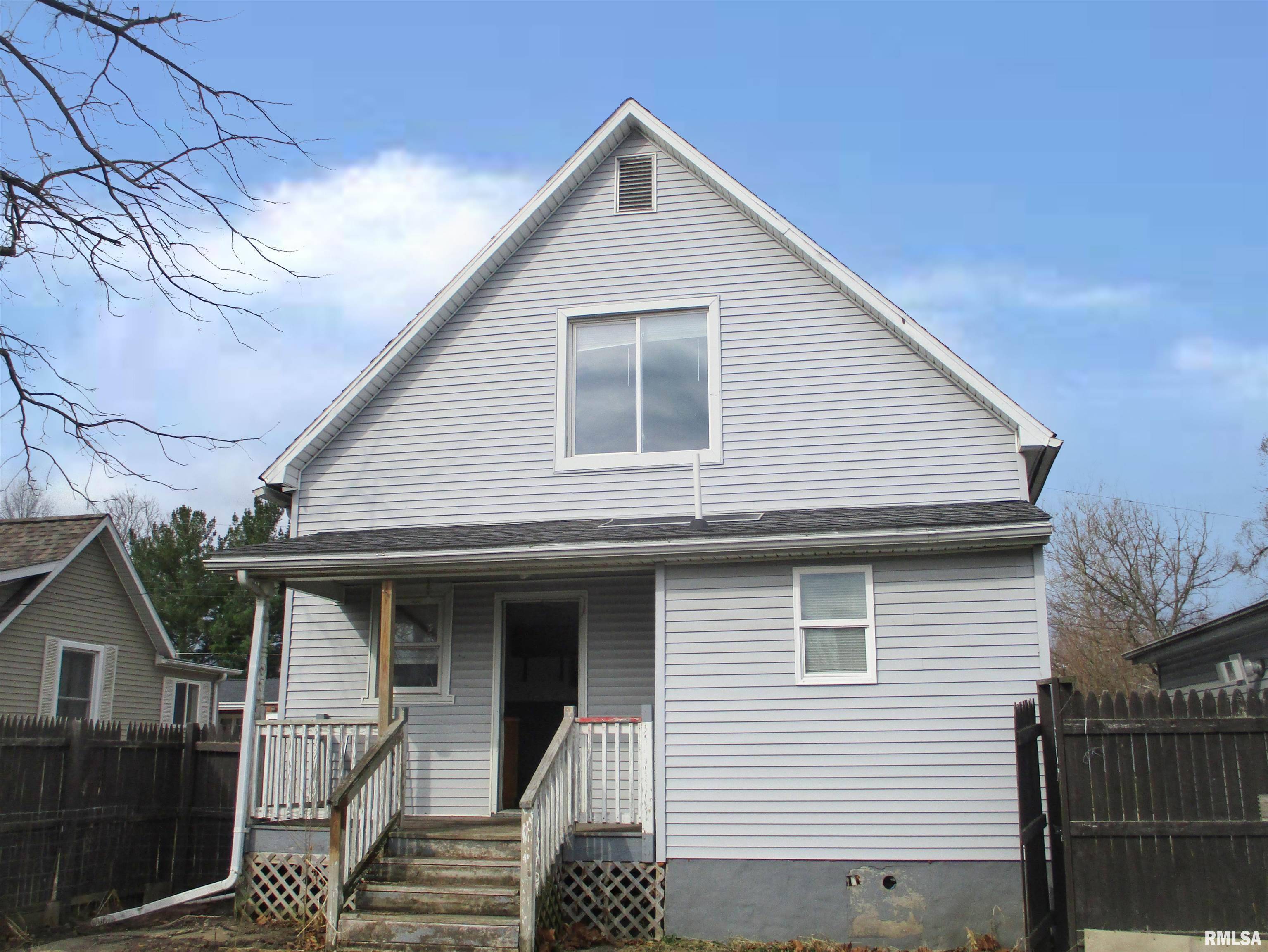 Canton, IL 61520,81 N 9TH AVE