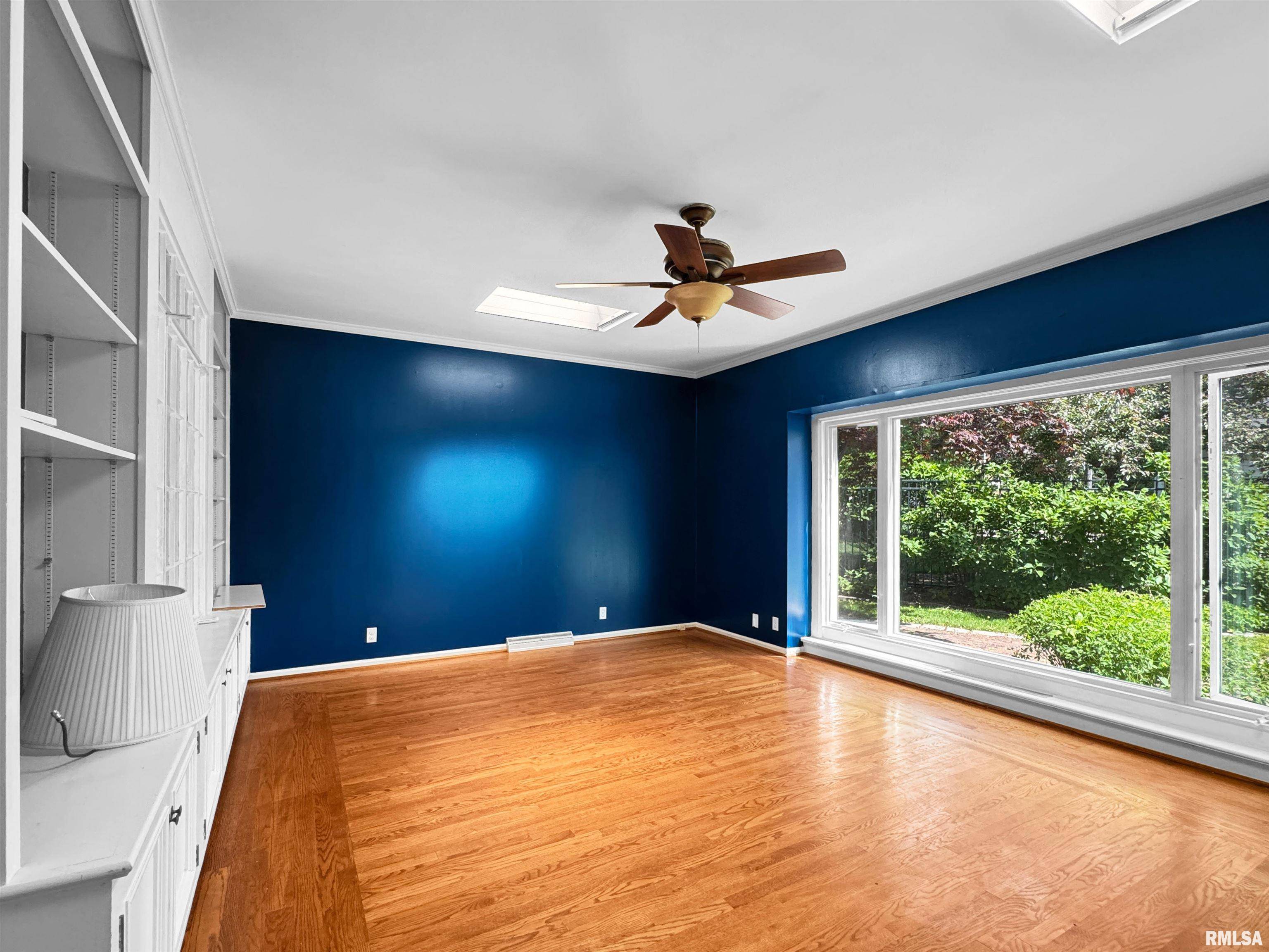 Peoria, IL 61614,407 W HOLLYRIDGE CIR