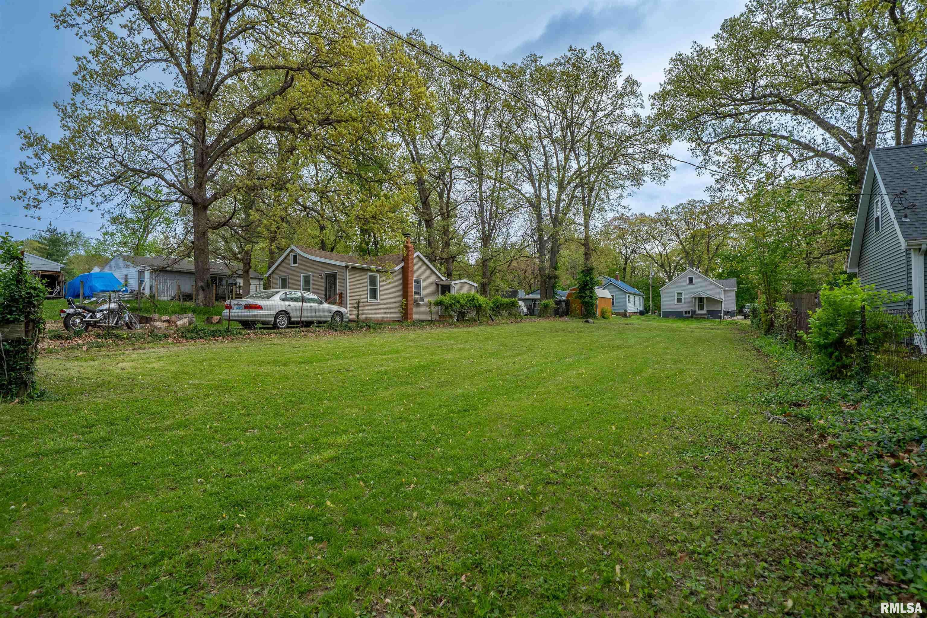 Creve Coeur, IL 61610,241 SYLVAN LN