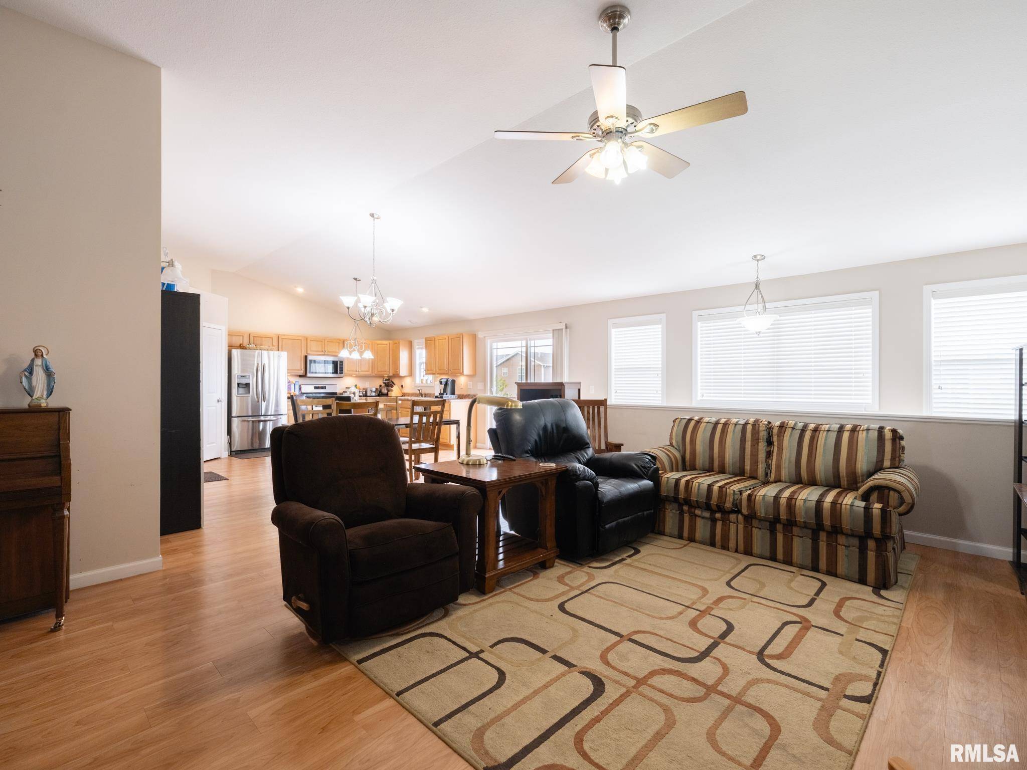 Washington, IL 61571,1627 SAVILE LN