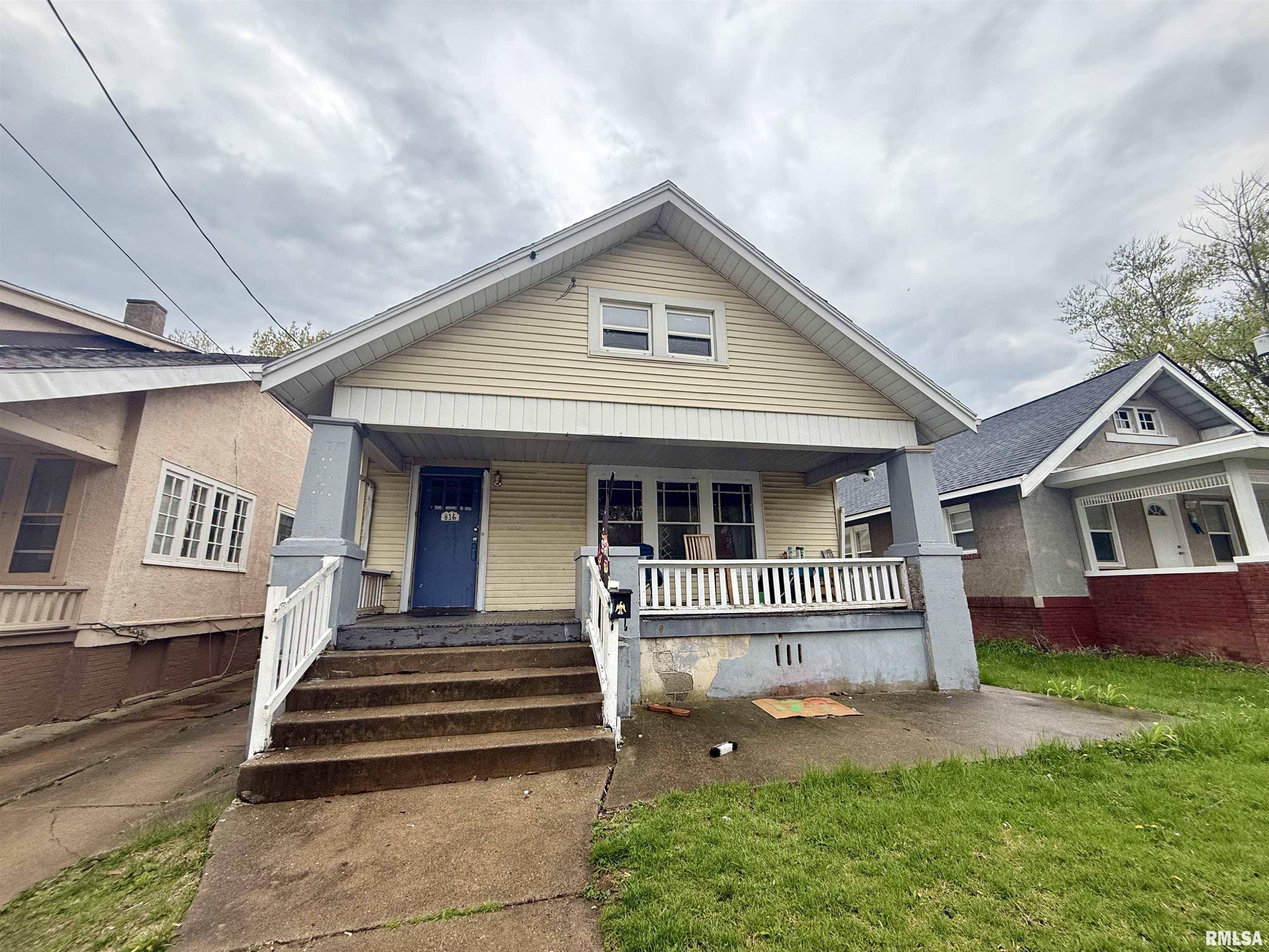 Peoria, IL 61606,816 W COLUMBIA TER